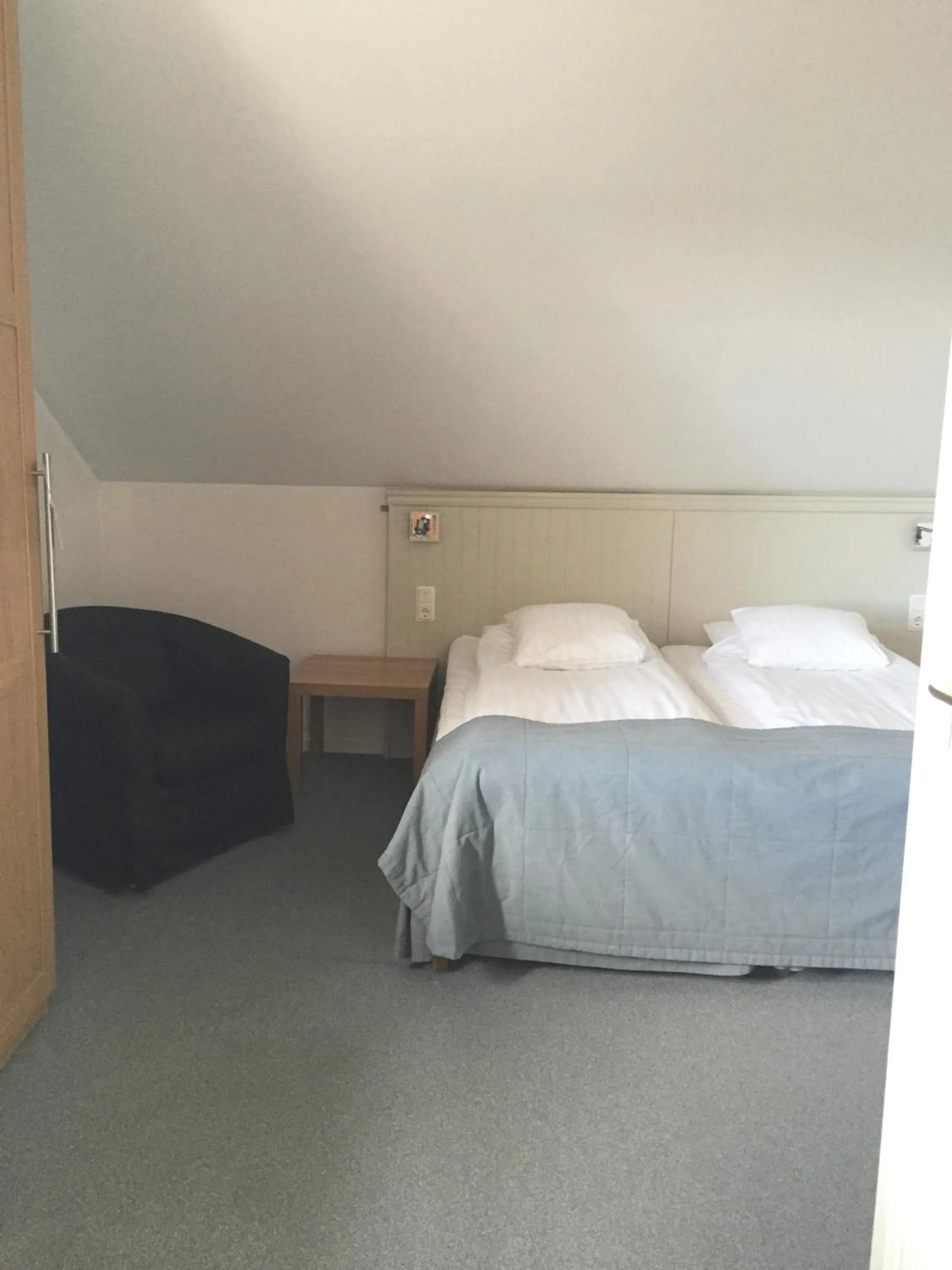 Bedroom, Bed in Adels Hotel