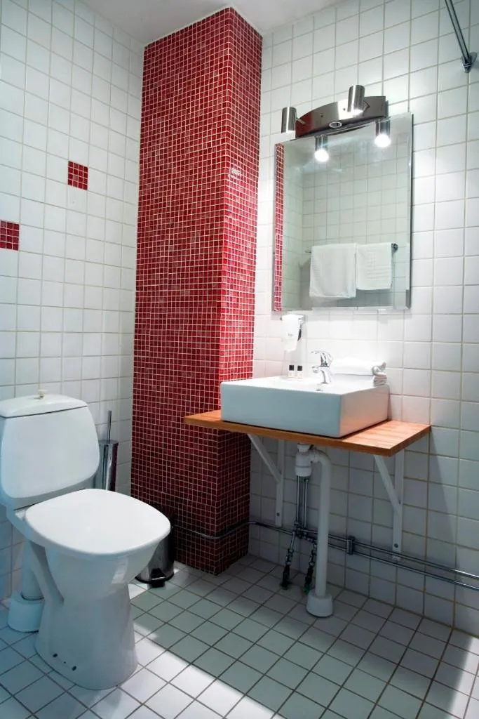 Bathroom in Adels Hotel