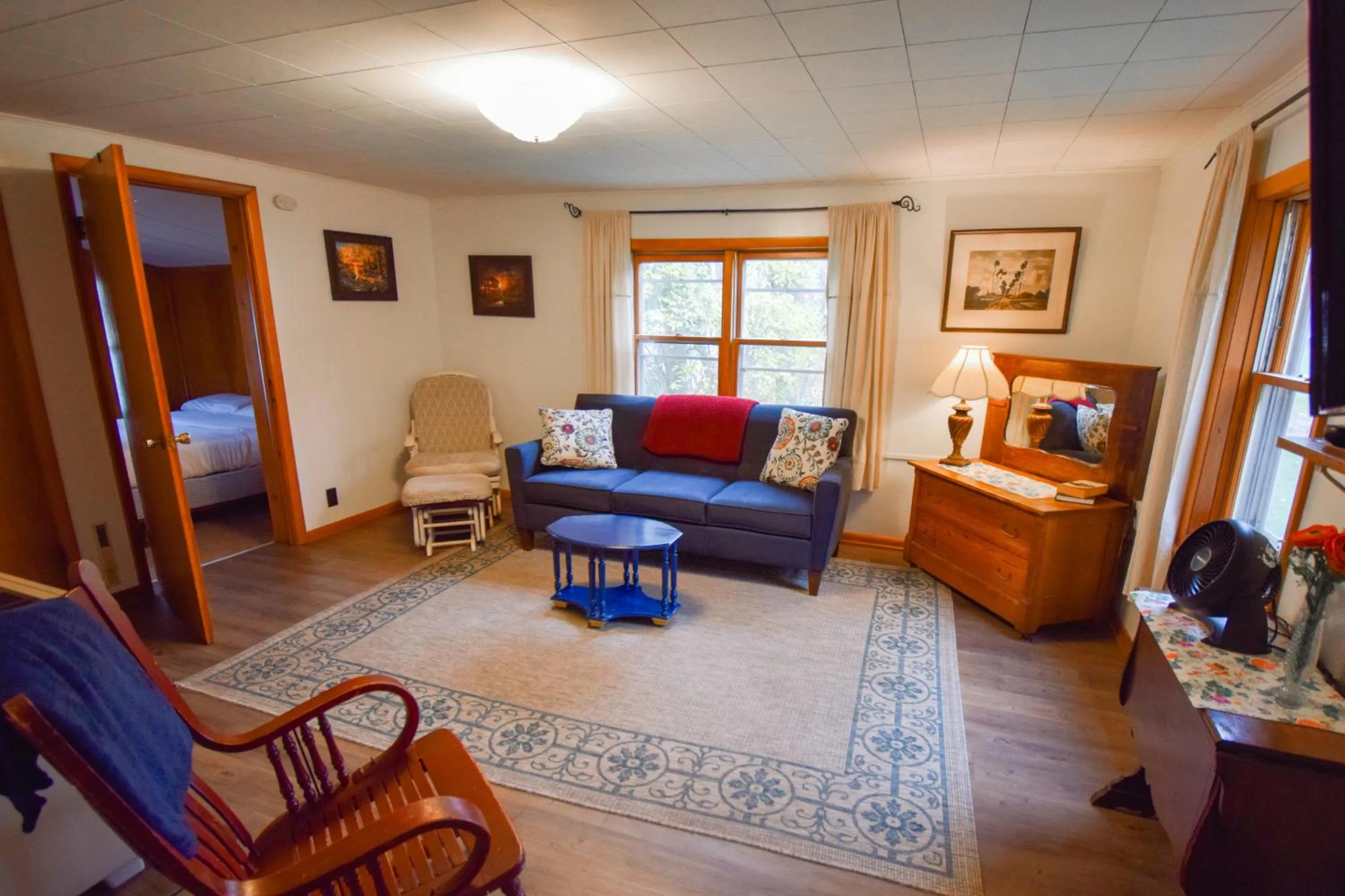 Living room in Mission Springs Resort