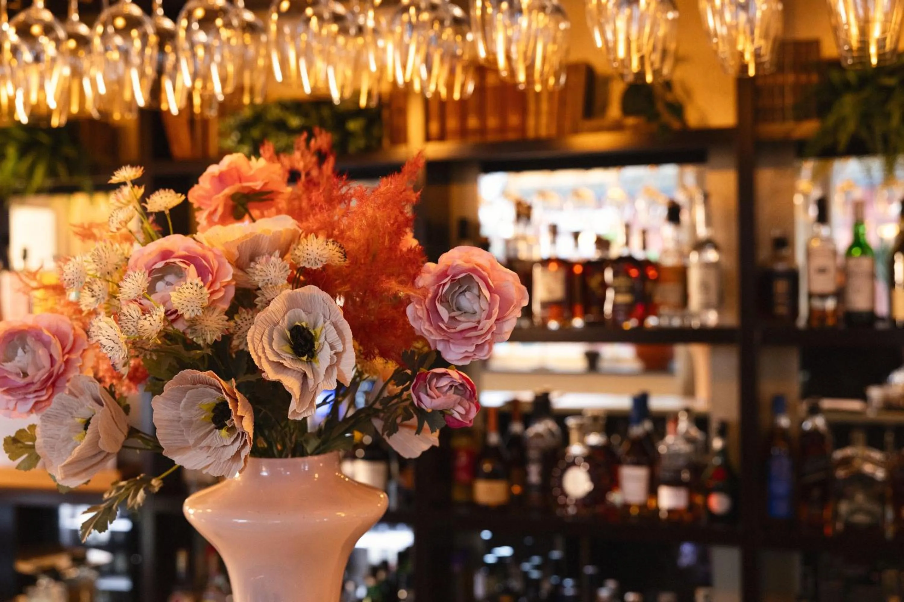 Lounge or bar in Hotell Gillet i Köping