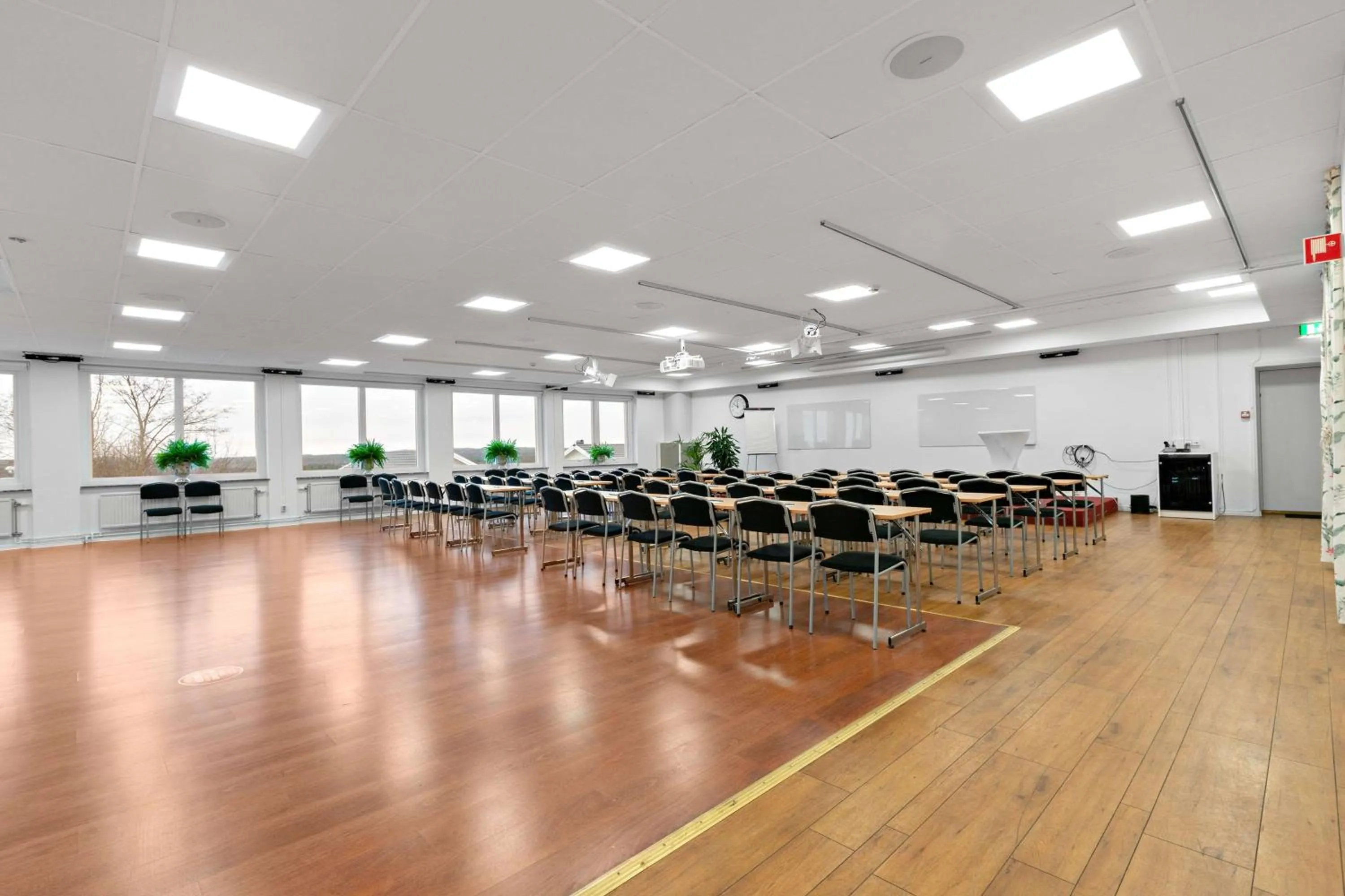 Meeting/conference room in Best Western Hotell Lerdalshoejden