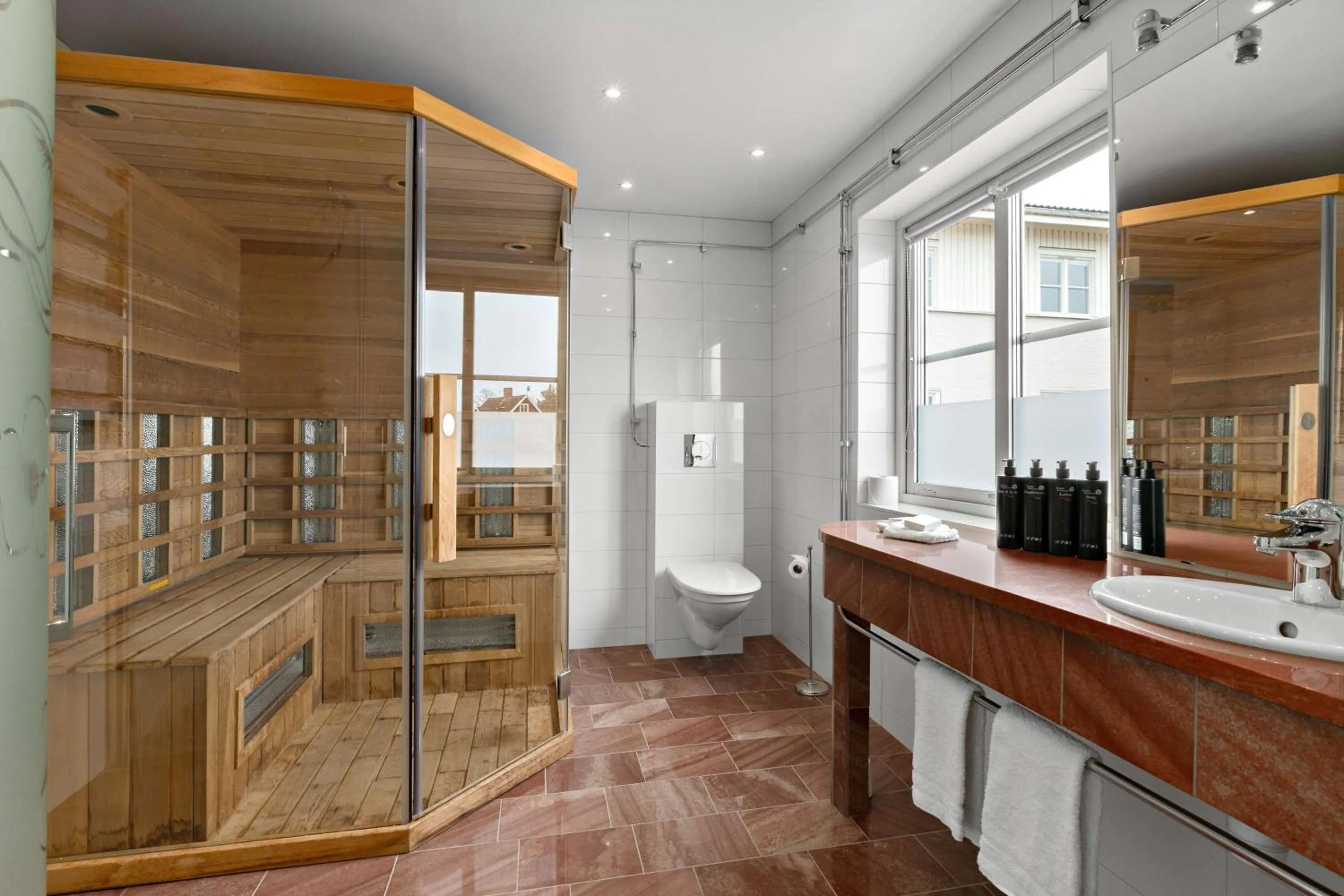 Bathroom in Best Western Hotell Lerdalshoejden