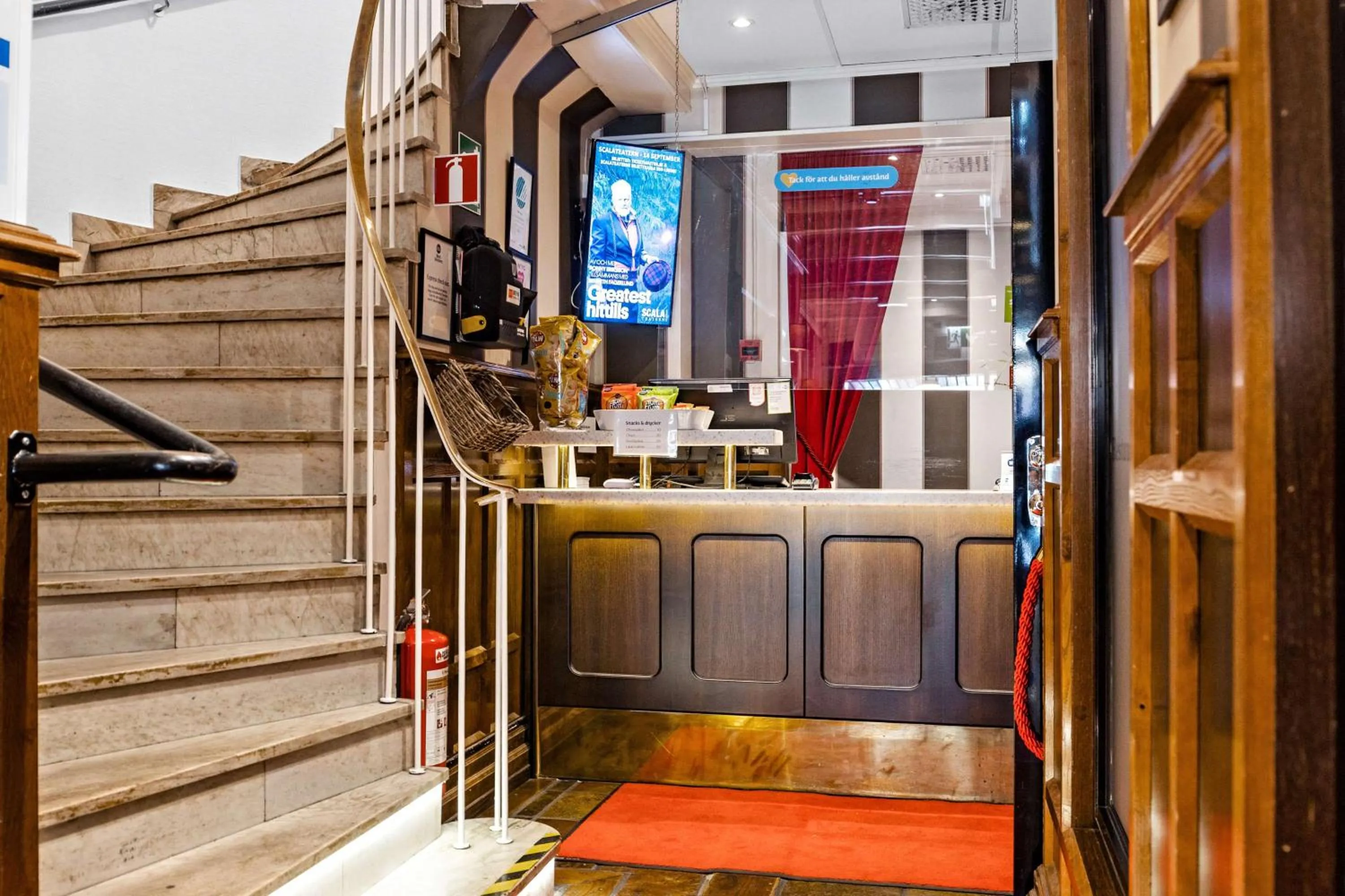 Lobby or reception in Best Western Hotel Savoy