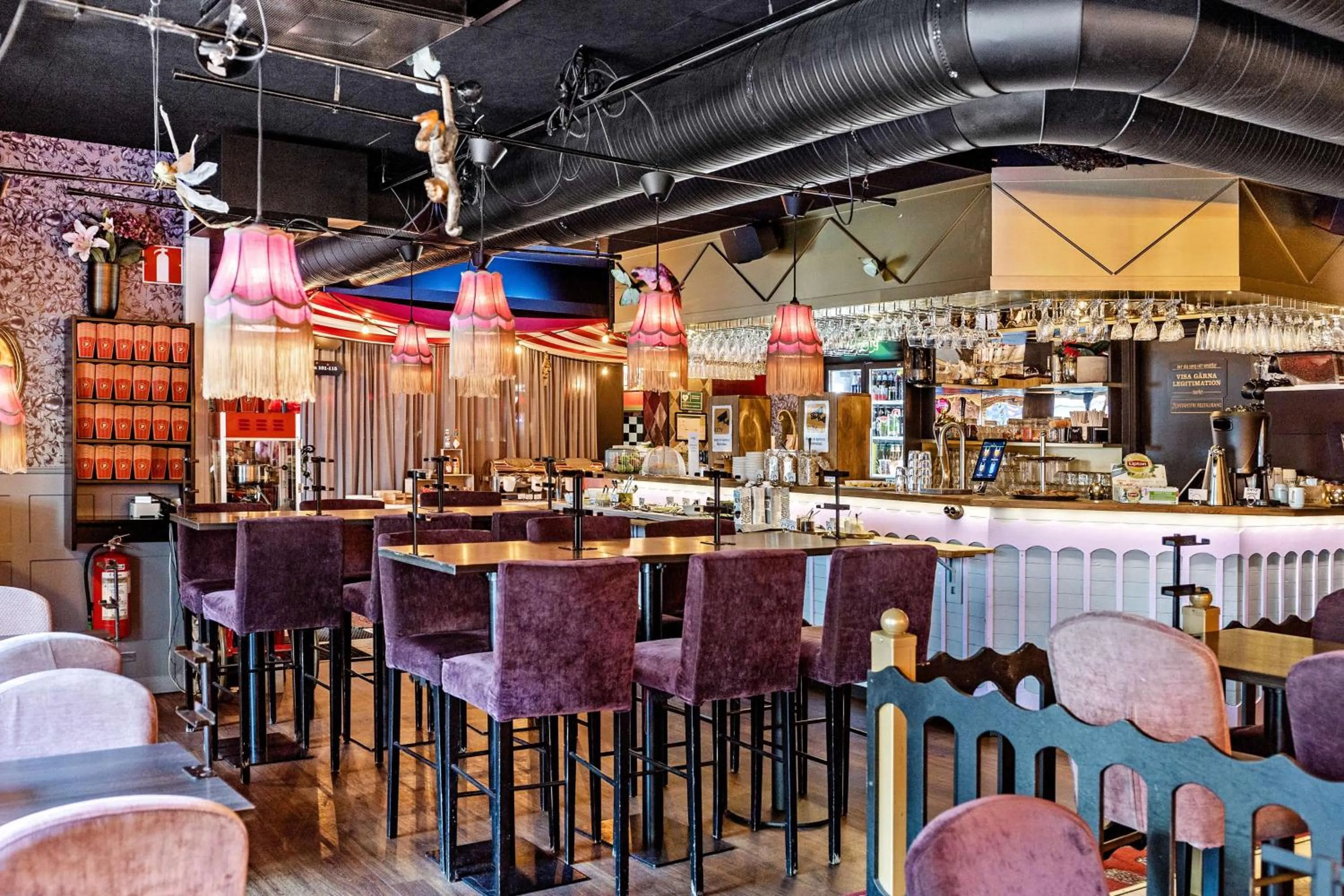 Restaurant/places to eat in Best Western Hotel Savoy