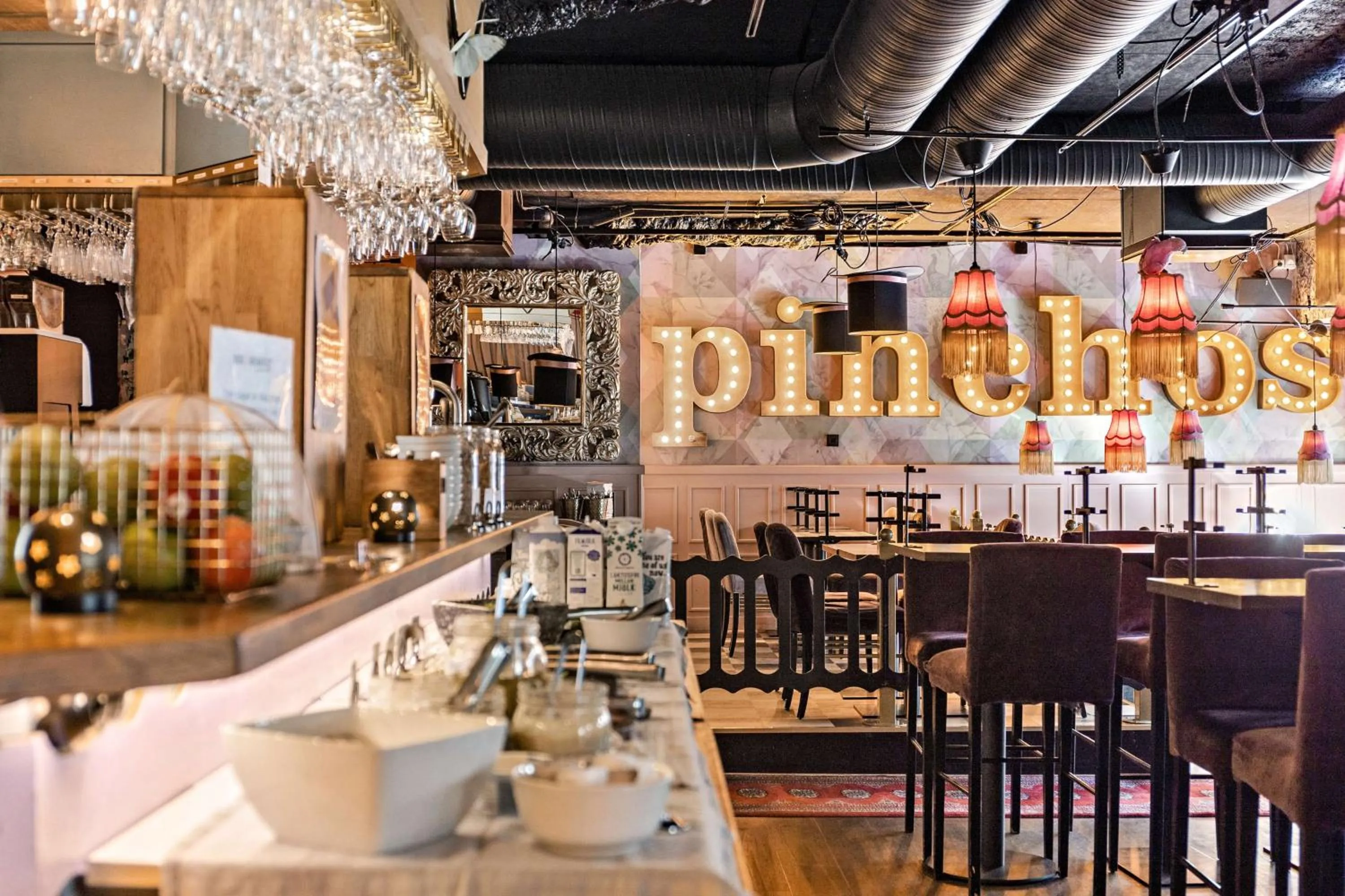 Restaurant/places to eat in Best Western Hotel Savoy