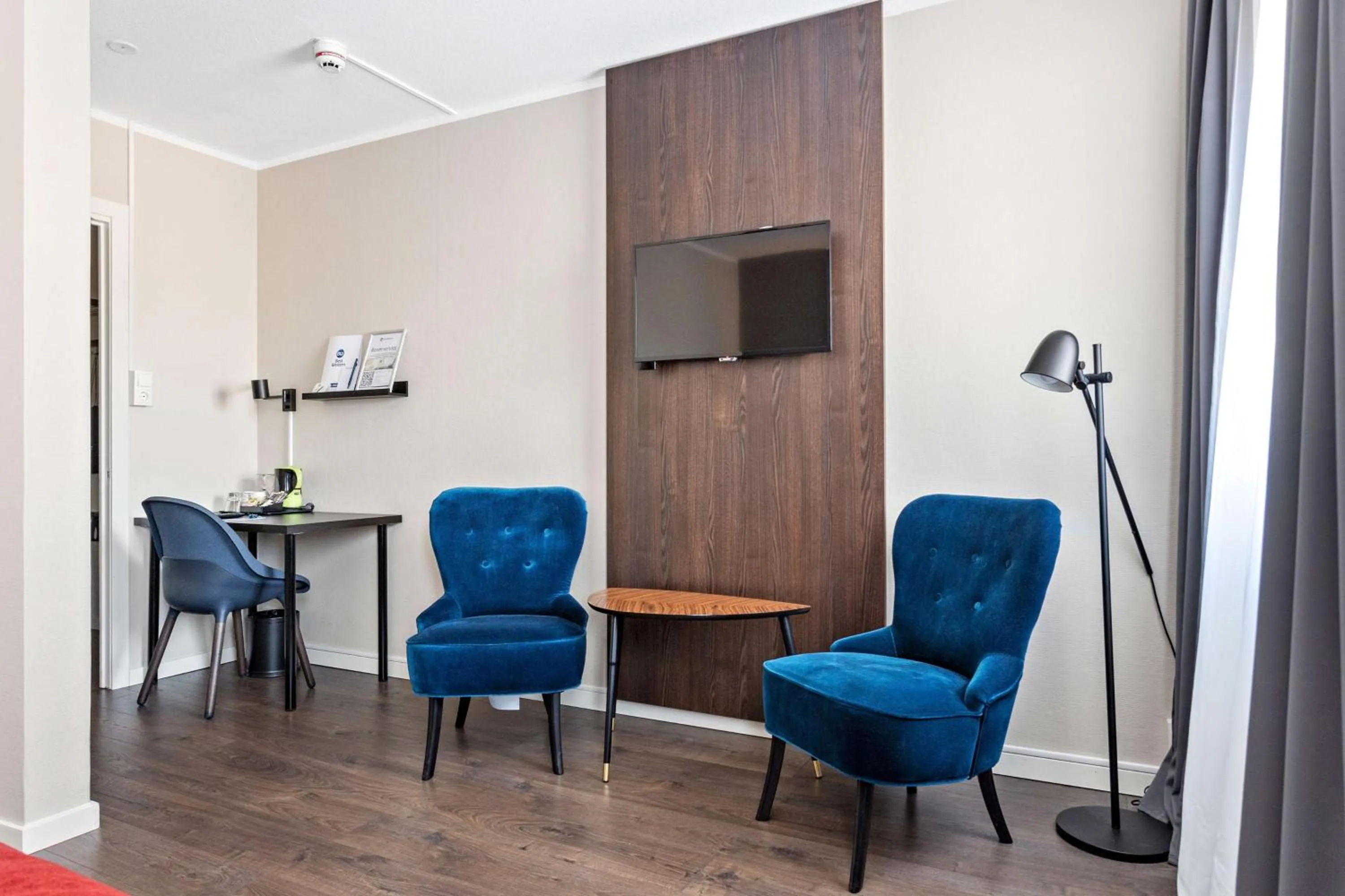 Bedroom in Best Western Hotel Savoy