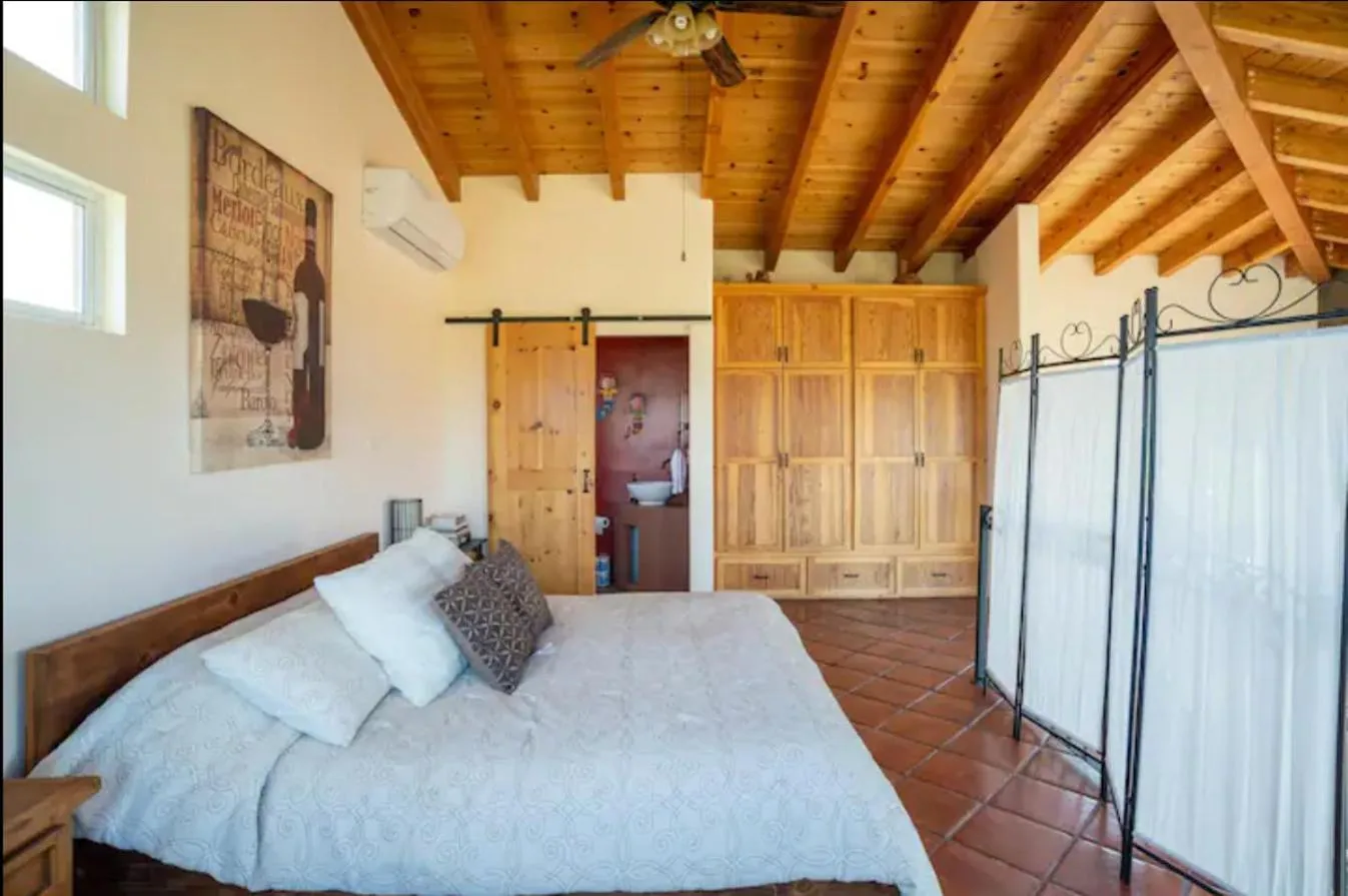 Bed in En'kanto Valle de Guadalupe