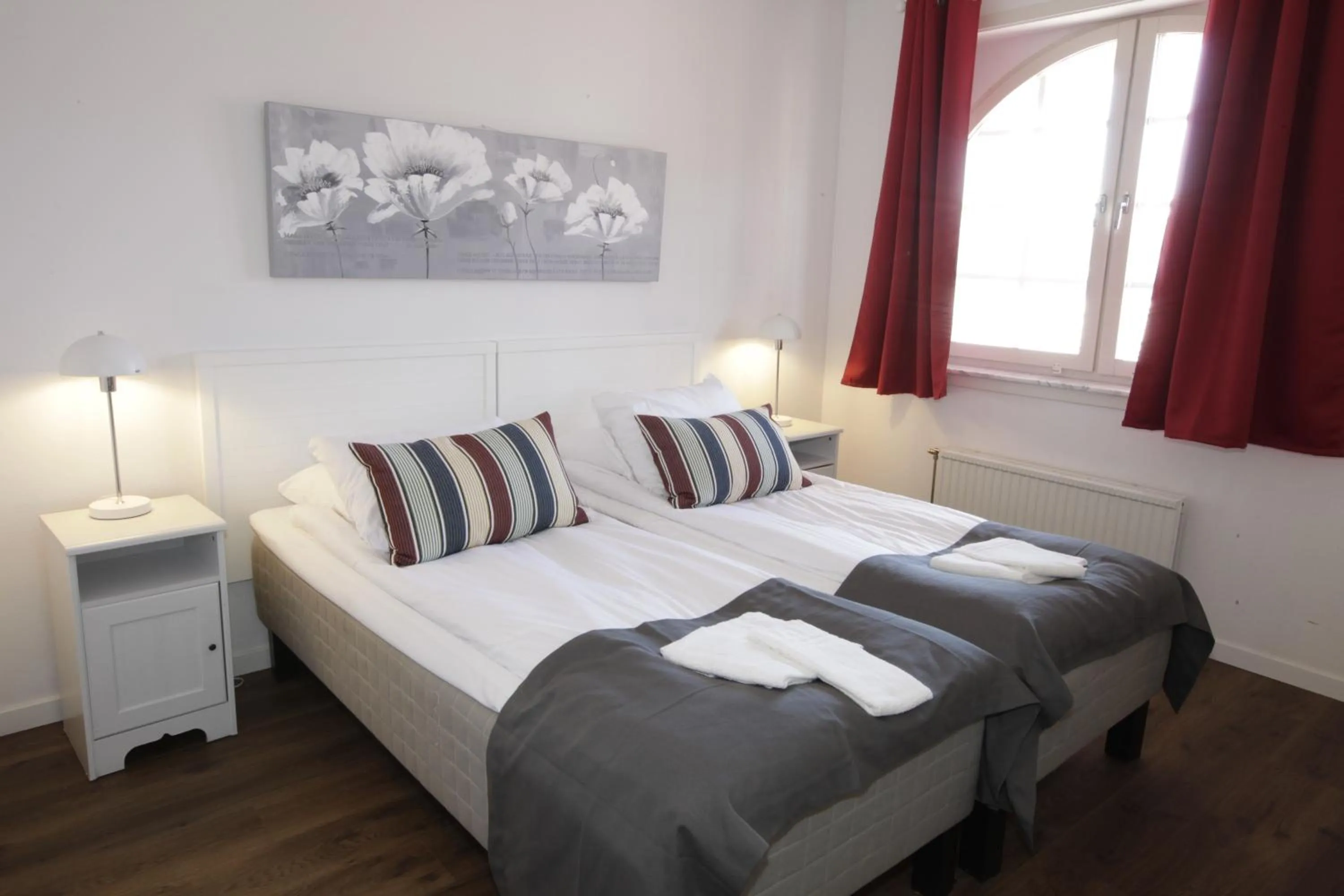 Property building, Bed in Rasta Mariestad