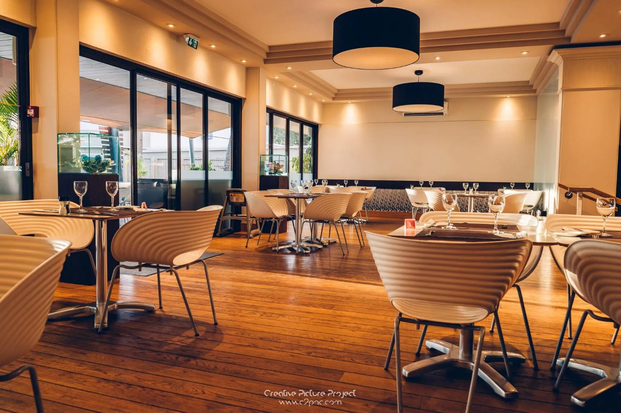 Restaurant/places to eat in Nouvata