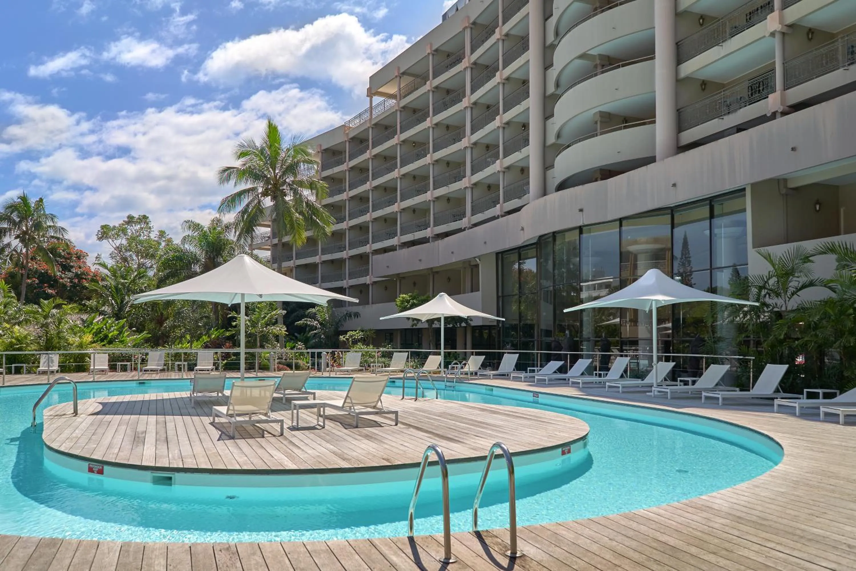 Swimming pool in Nouvata