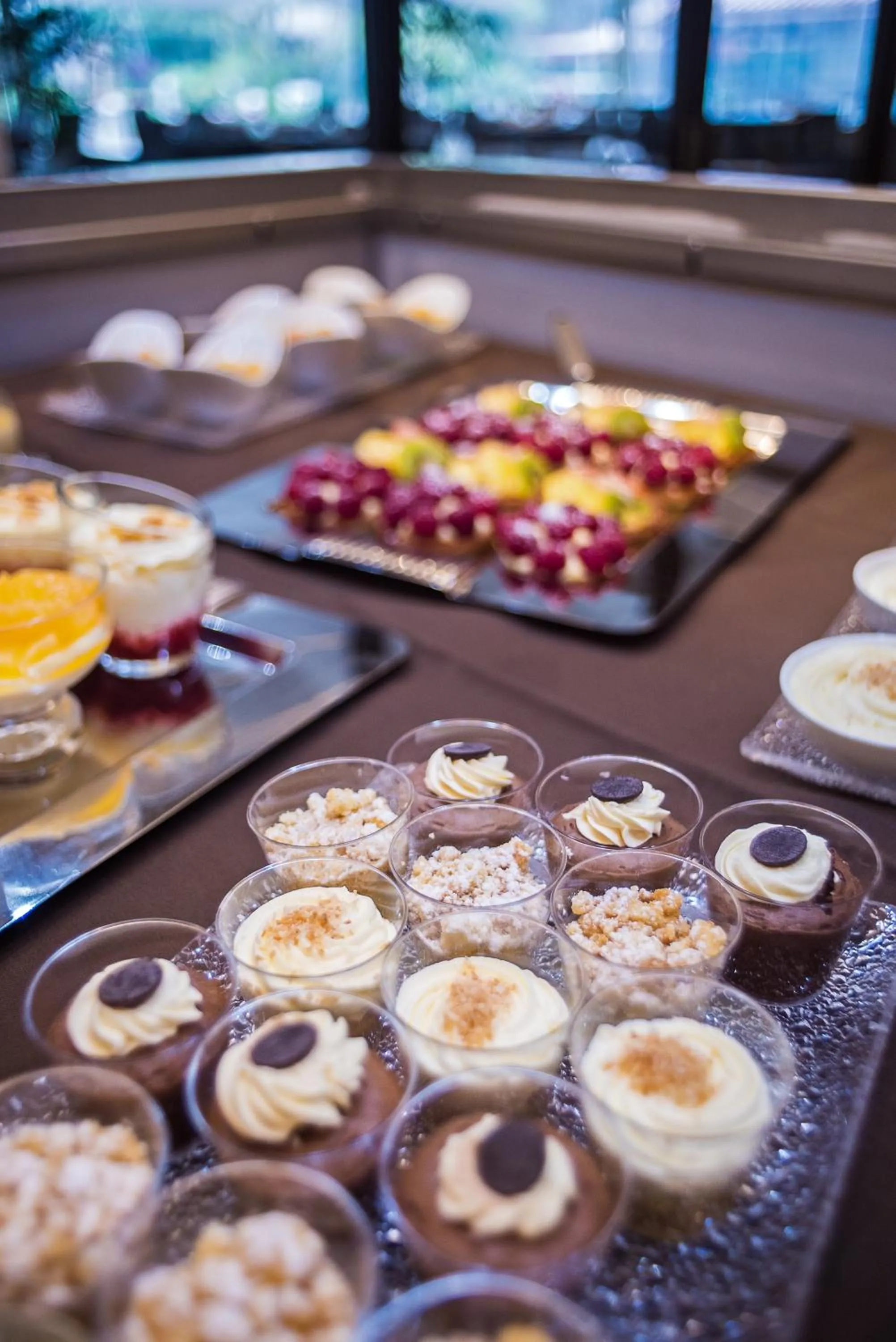 Restaurant/places to eat in Nouvata