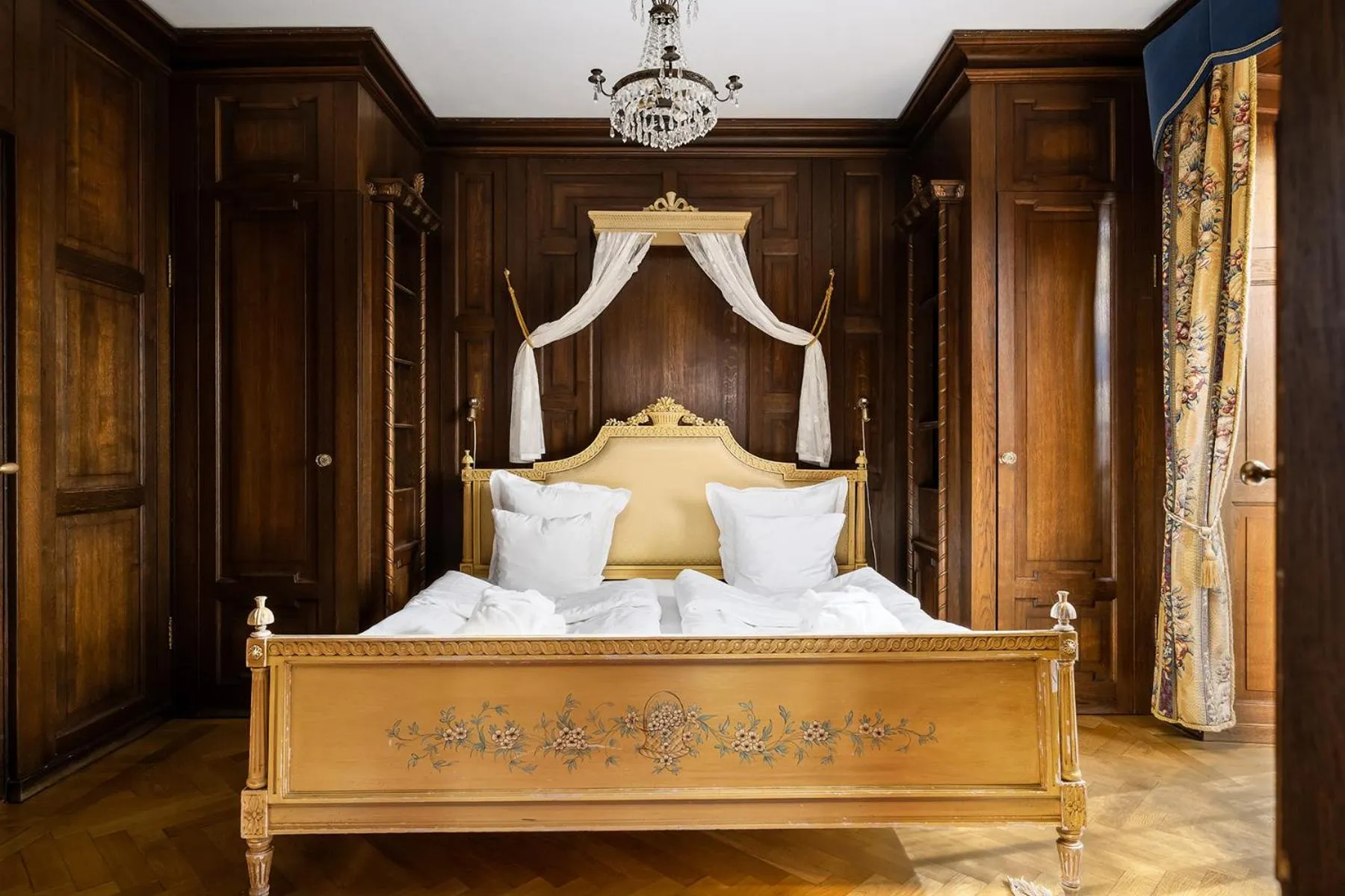 Bed in Häringe Slott