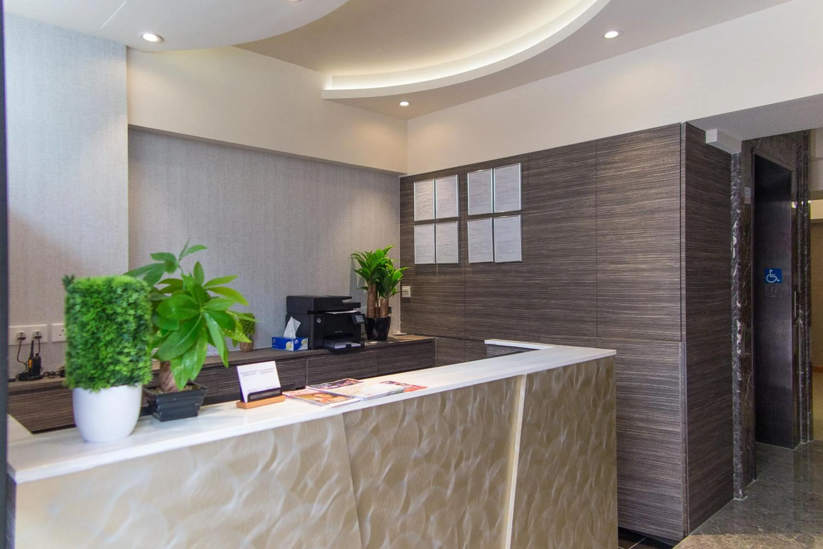 Lobby or reception, Lobby/Reception in Metroplace Boutique Hotel