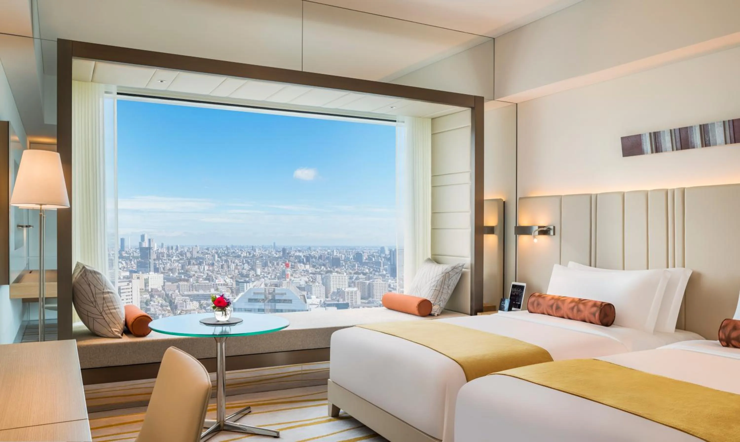 Club Deluxe Twin with free access to Lounge - Non-Smoking in The Prince Gallery Tokyo Kioicho, a Luxury Collection Hotel