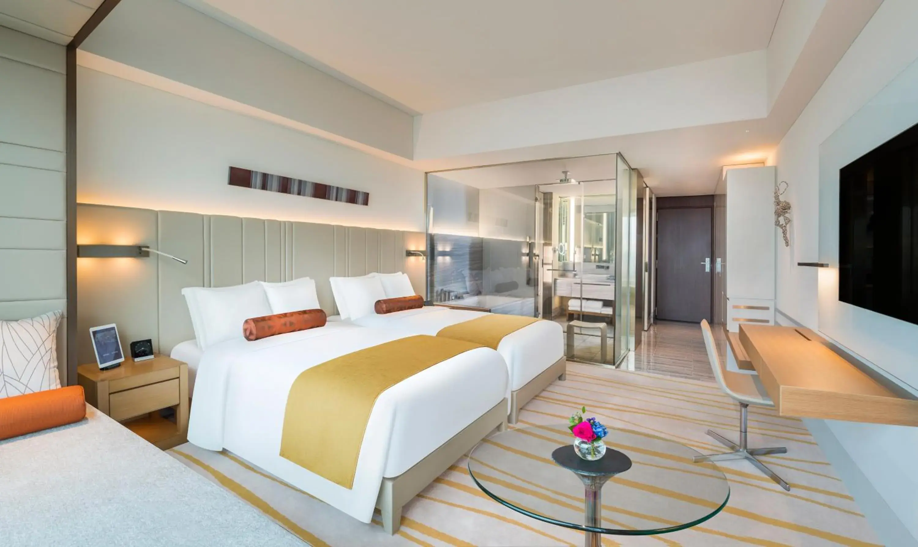 Deluxe Twin Room - Non-Smoking in The Prince Gallery Tokyo Kioicho, a Luxury Collection Hotel Deluxe Twin Room - Non-Smoking in The Prince Gallery Tokyo Kioicho, a Luxury Collection Hotel