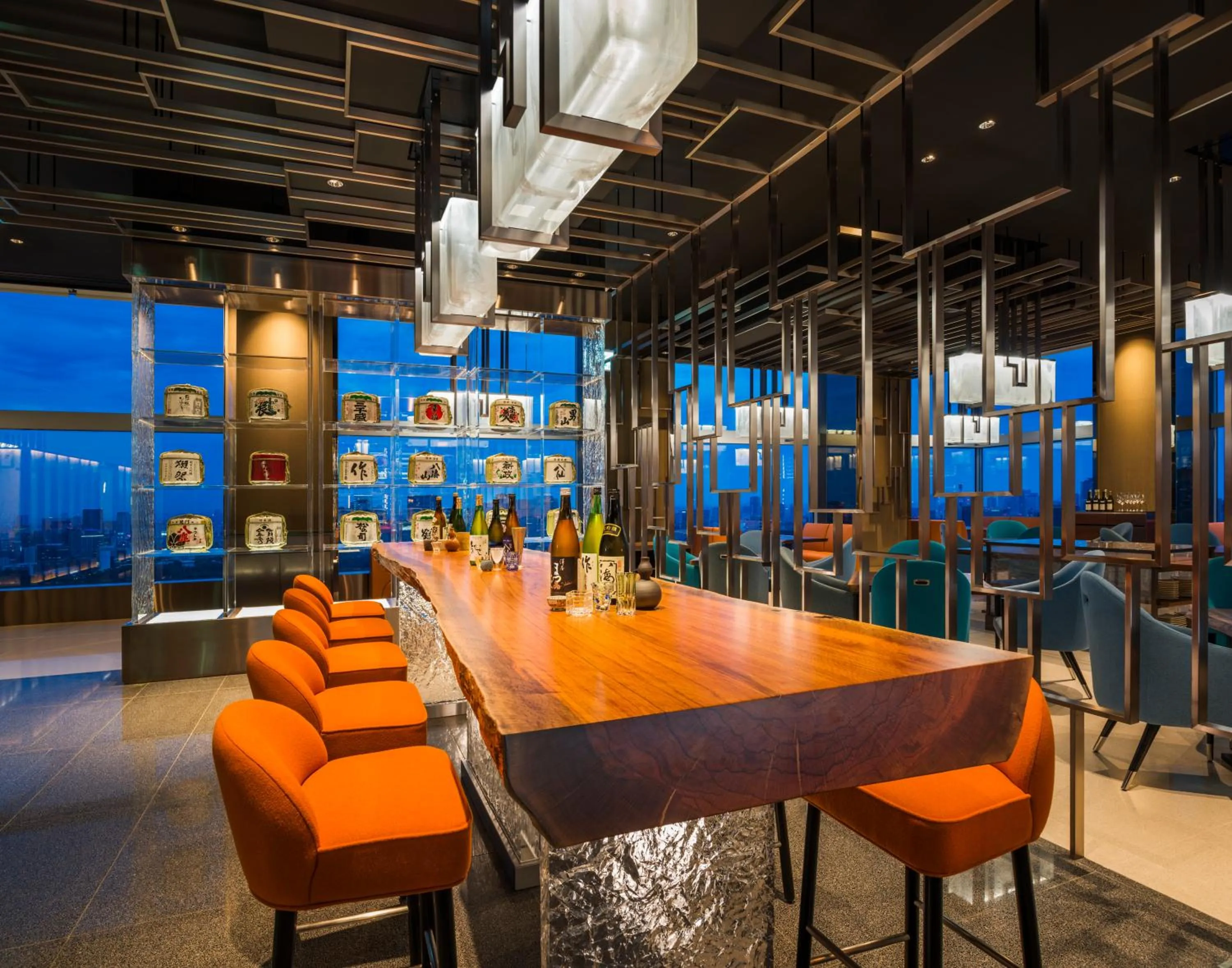 Lounge or bar in The Prince Gallery Tokyo Kioicho, a Luxury Collection Hotel