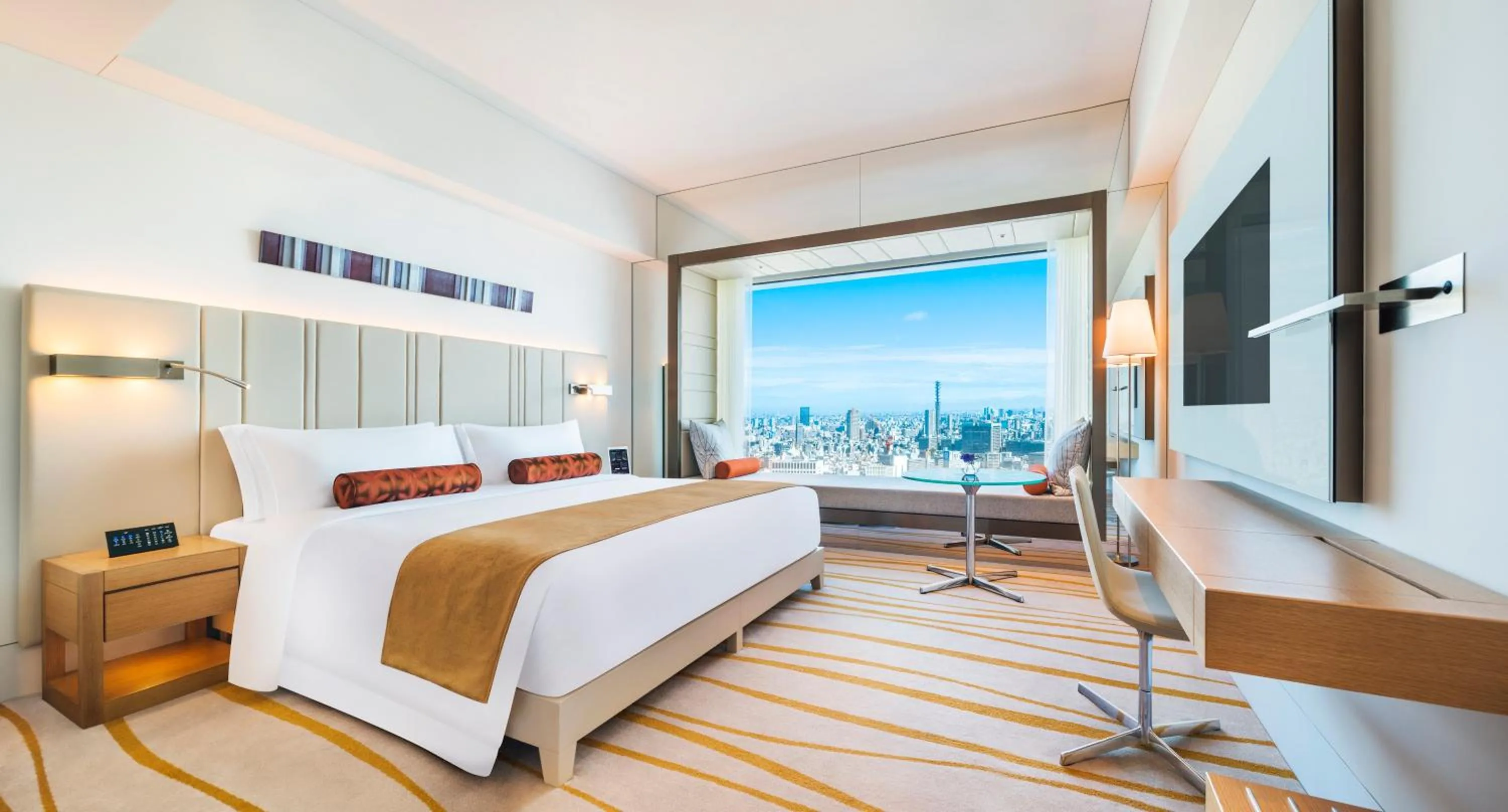 Day, Bed in The Prince Gallery Tokyo Kioicho, a Luxury Collection Hotel
