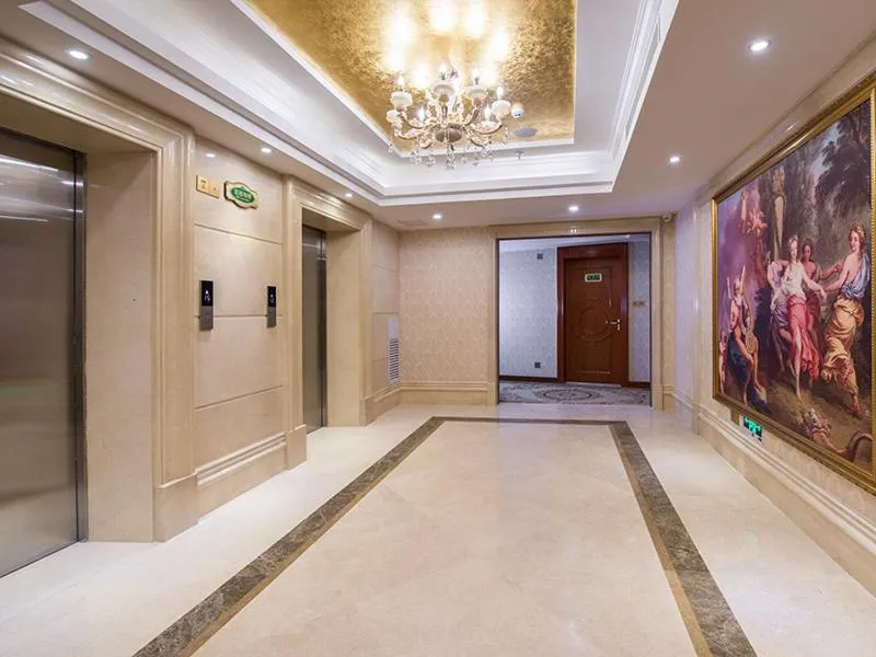 Vienna Hotel Longchuan