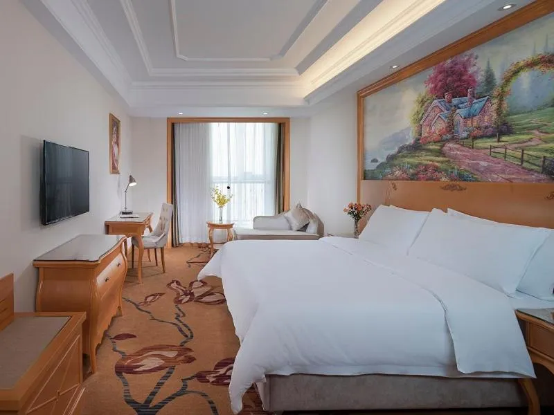 Bed in Vienna Hotel Tongcheng Tongkang Road