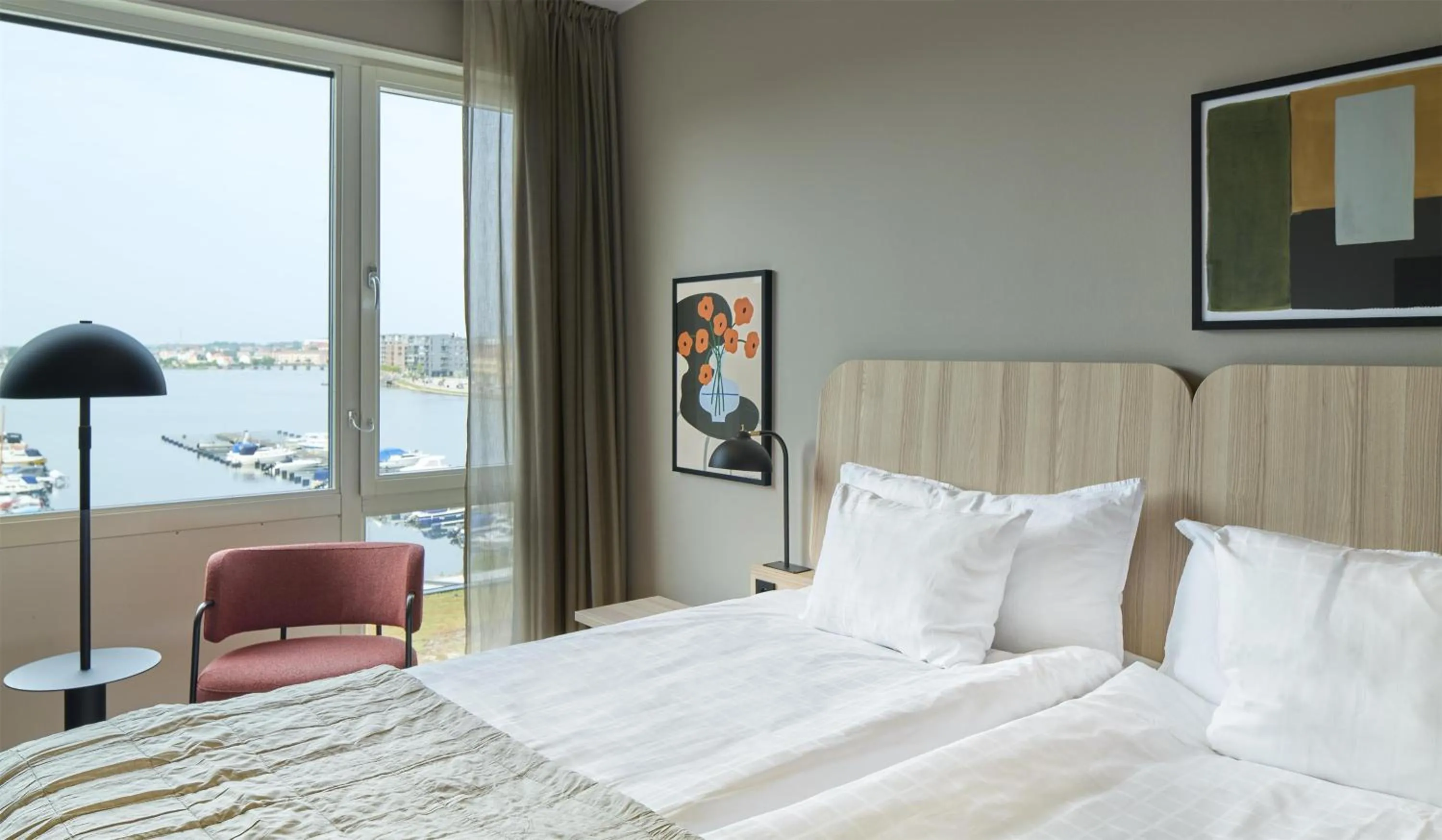 Bedroom, Bed in Scandic Karlskrona