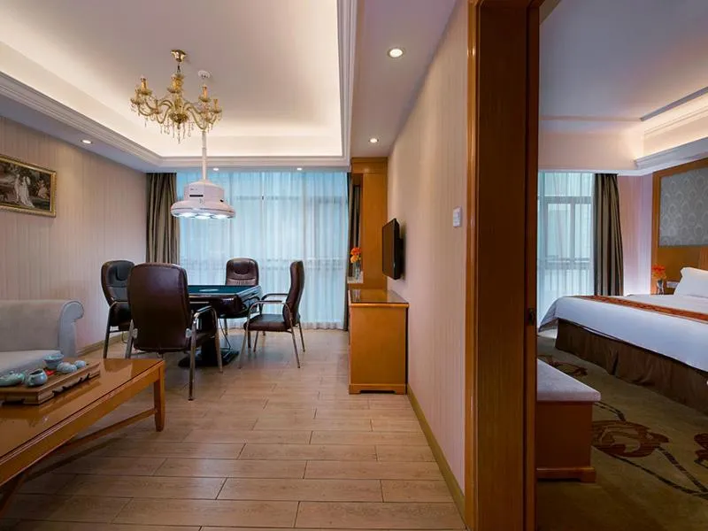 Bed in Vienna Classic Shenzhen Longhua Bus Station