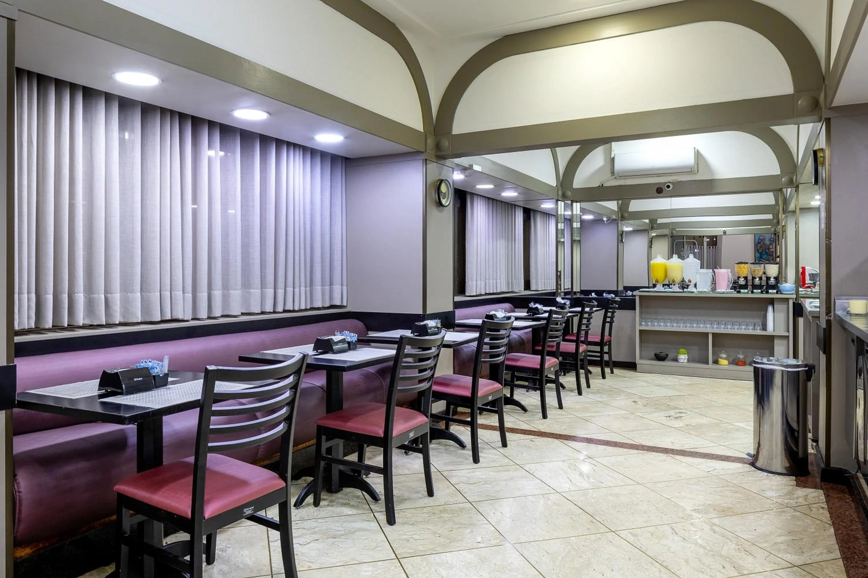 Restaurant/places to eat in Hotel Nacional Inn Belo Horizonte