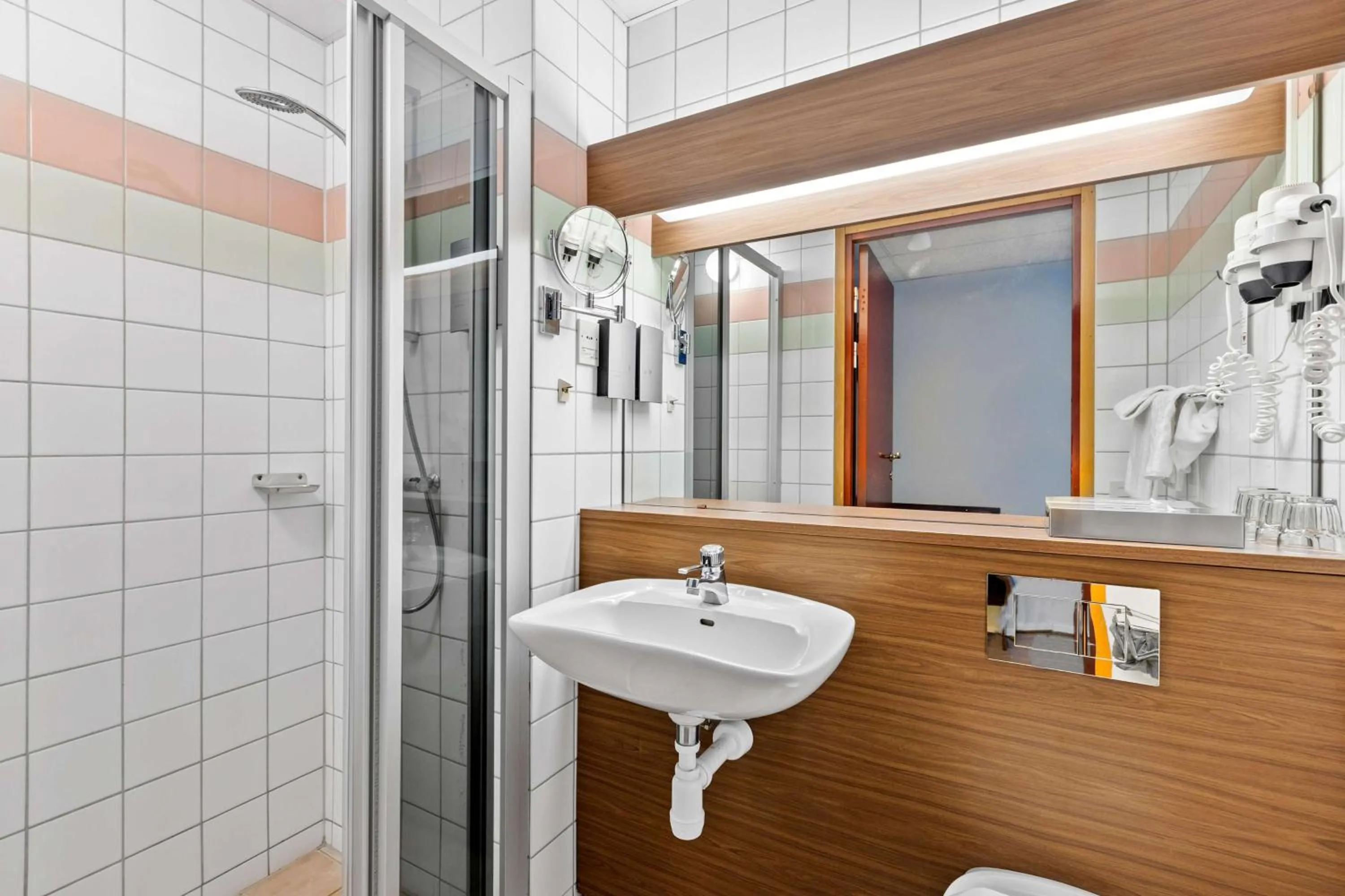 Bathroom in Best Western Hotel Statt Katrineholm