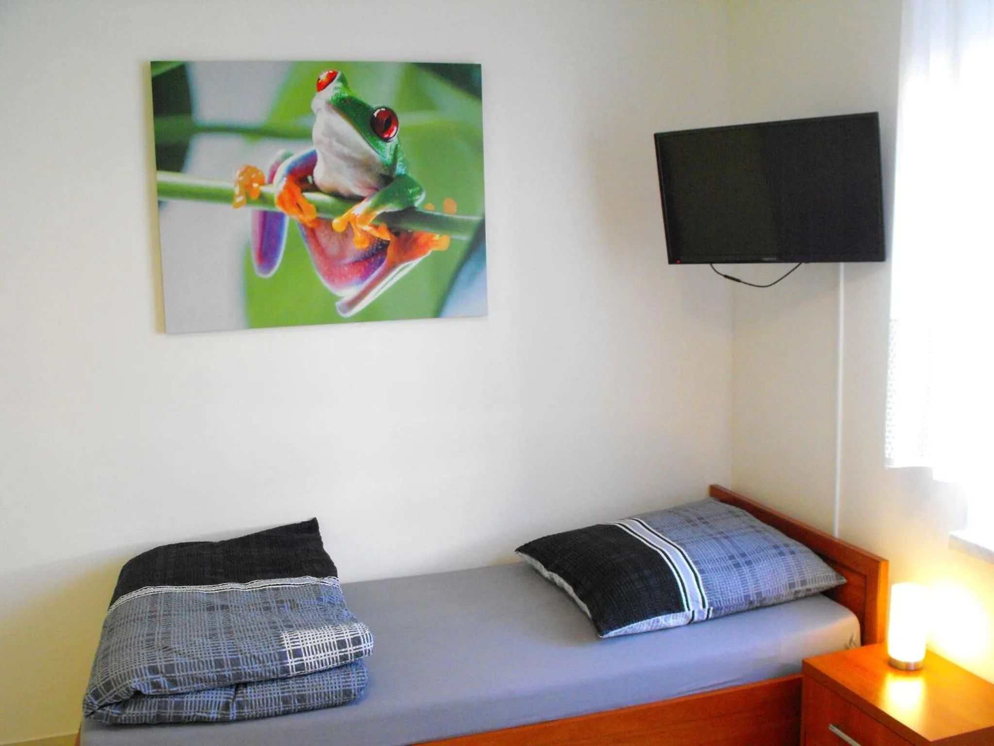 Photo of the whole room, Bed in Pension Froschprinz