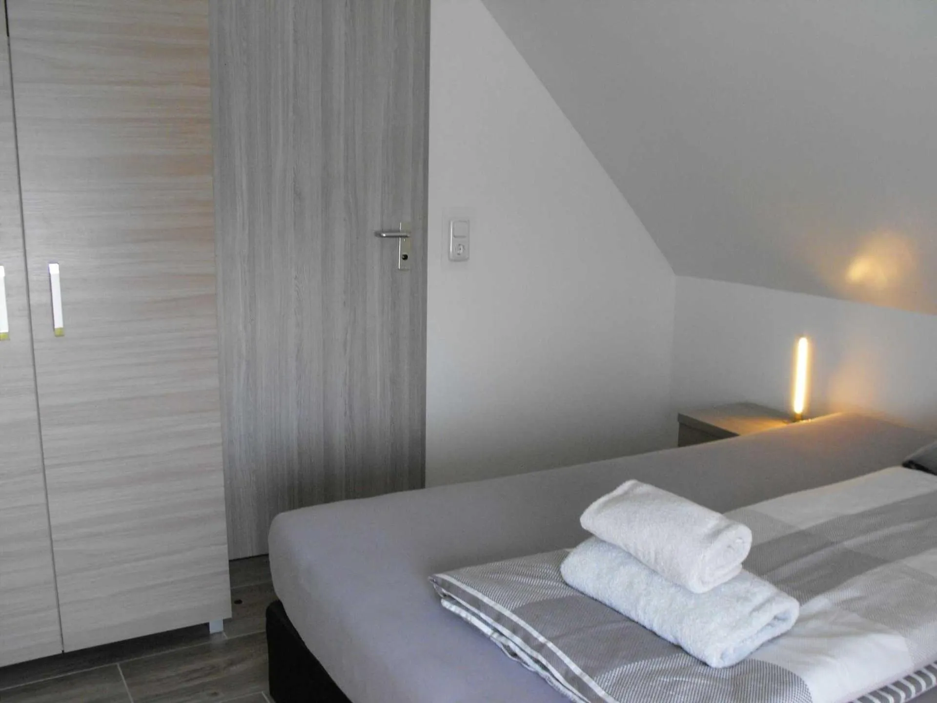 Photo of the whole room, Bed in Pension Froschprinz