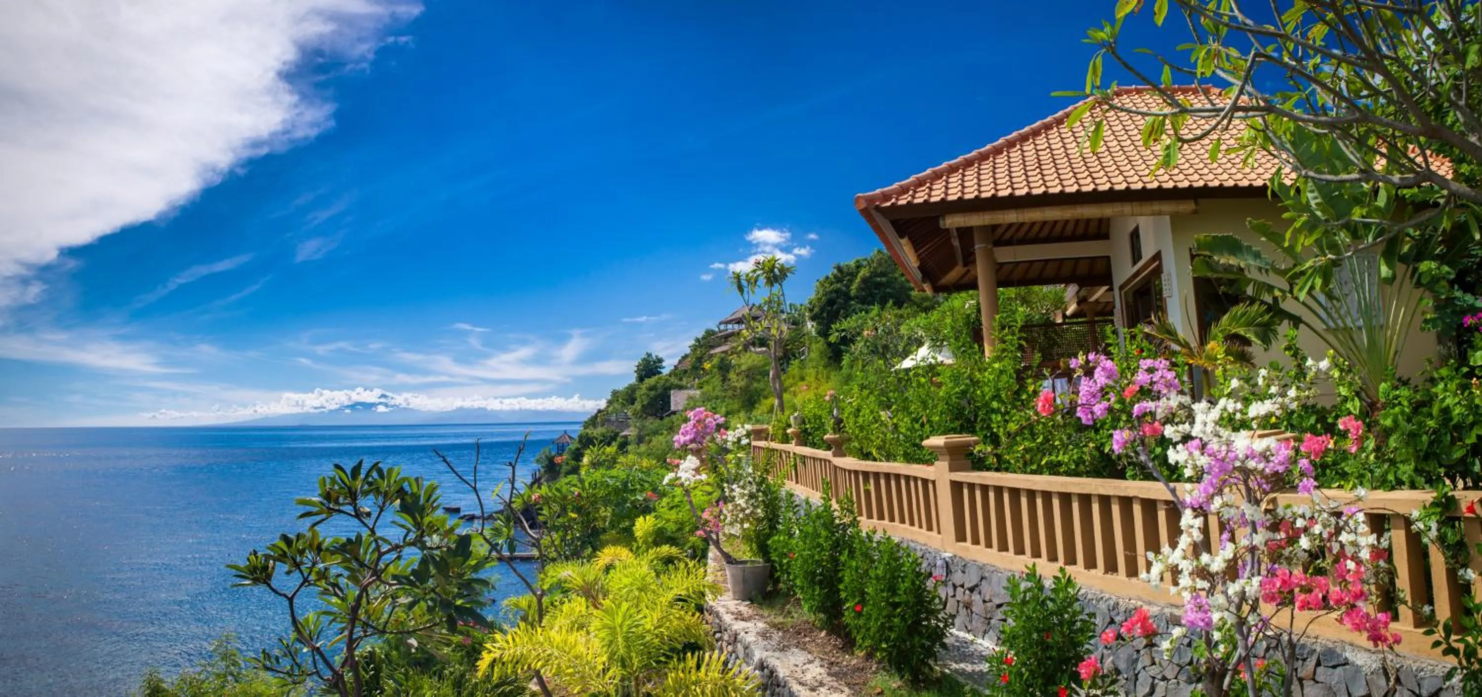 Garden in Blue Moon Villas Resort