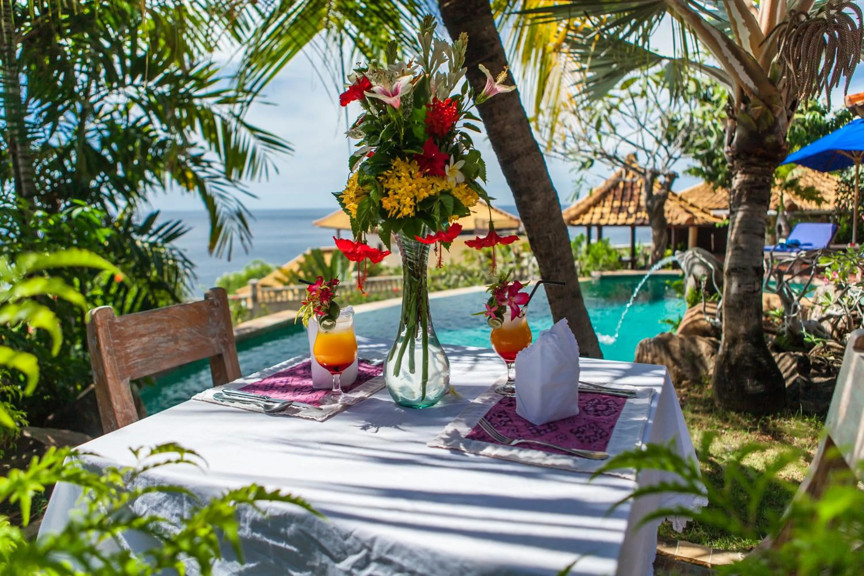 Seating area in Blue Moon Villas Resort