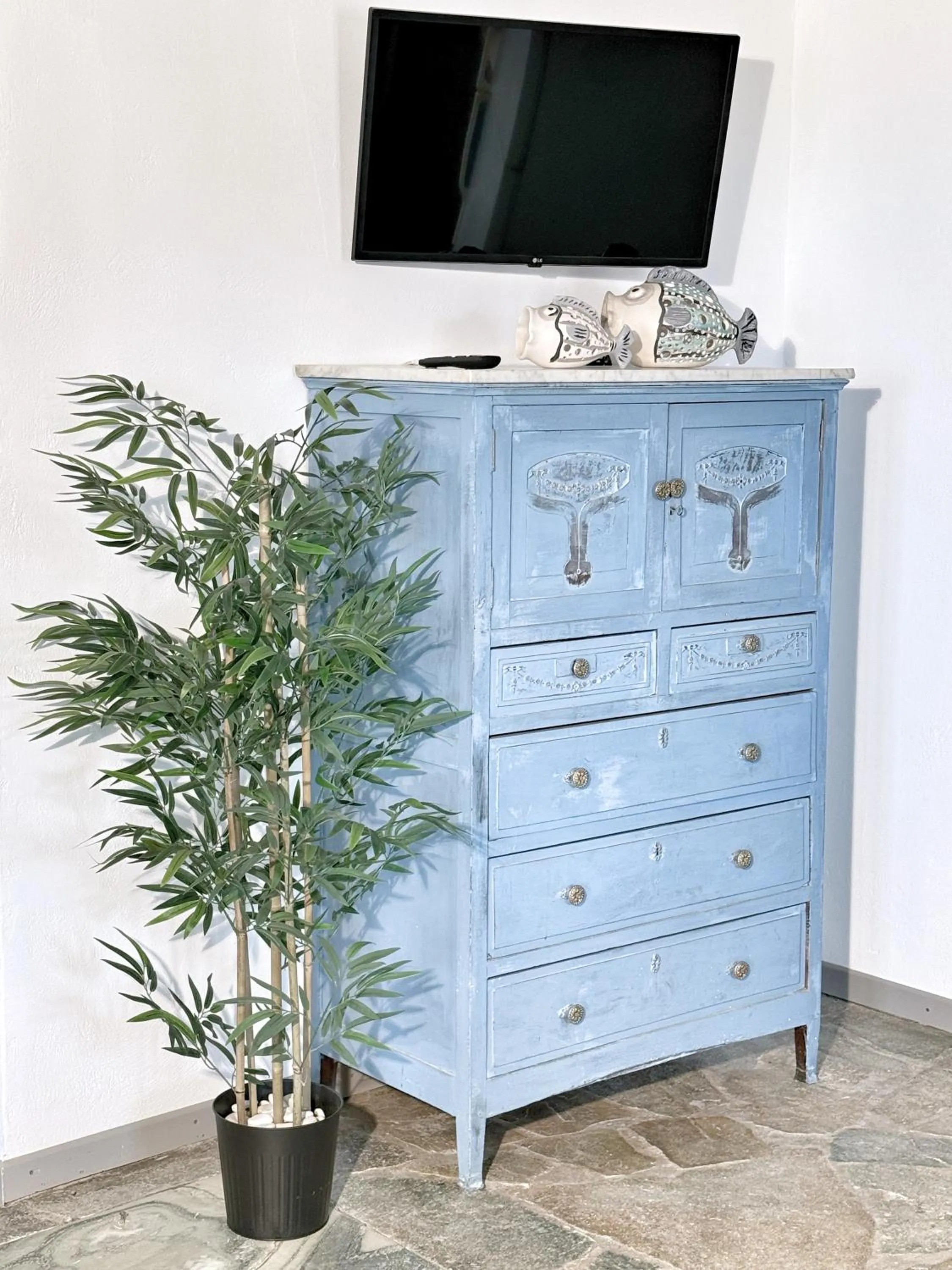 Decorative detail in The Traditional Stone Villa