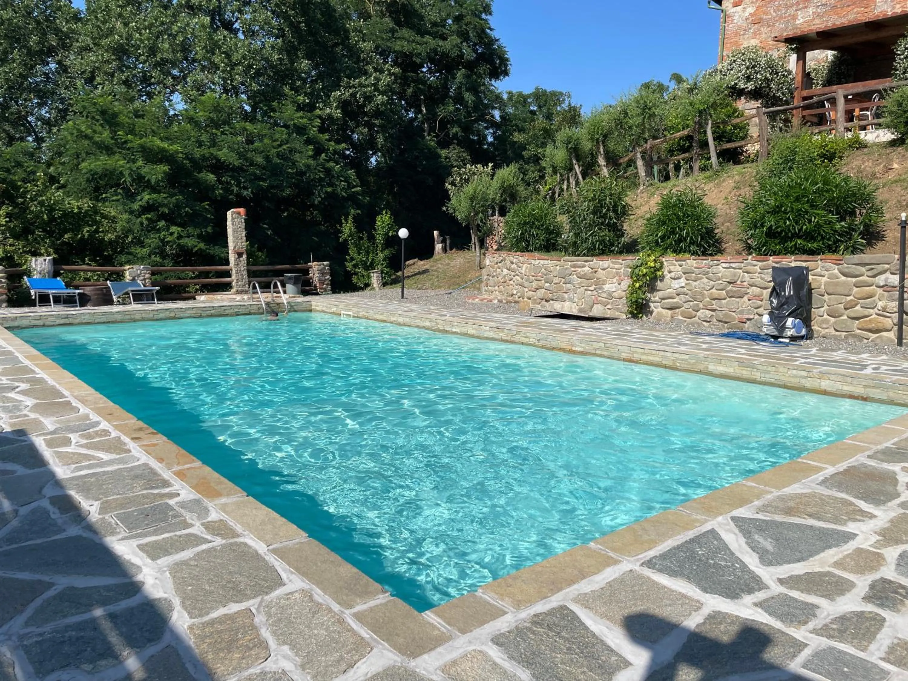 Swimming pool in B&B Alloro