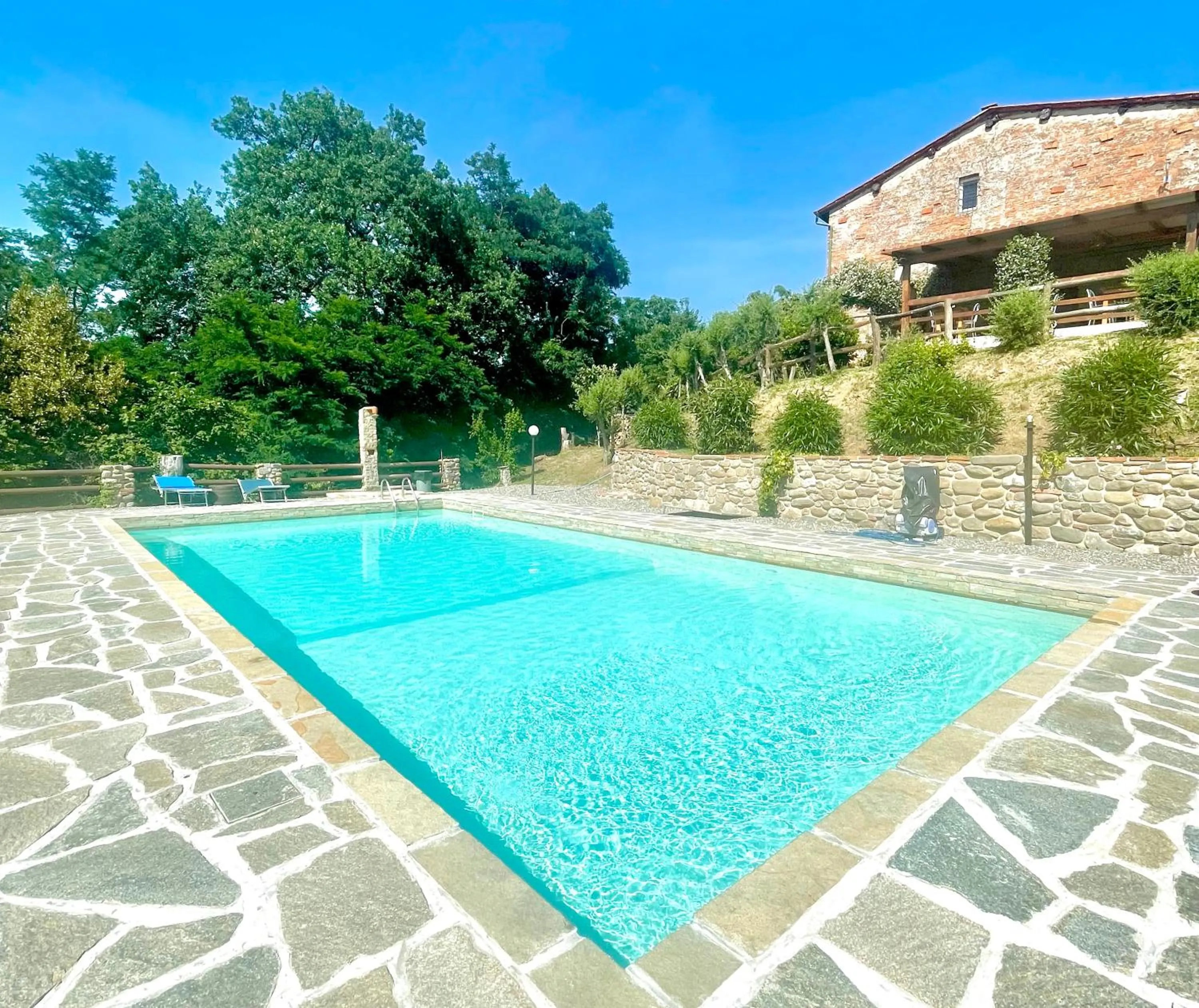 Pool view in B&B Alloro