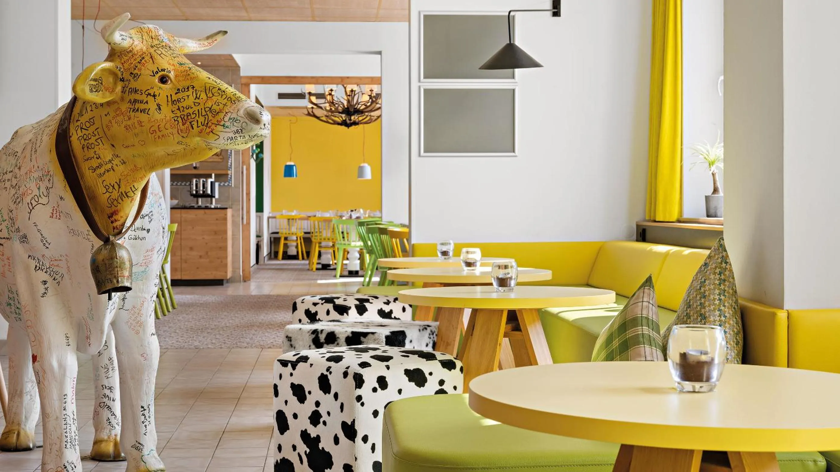 Lobby or reception in Styles Hotel Piding