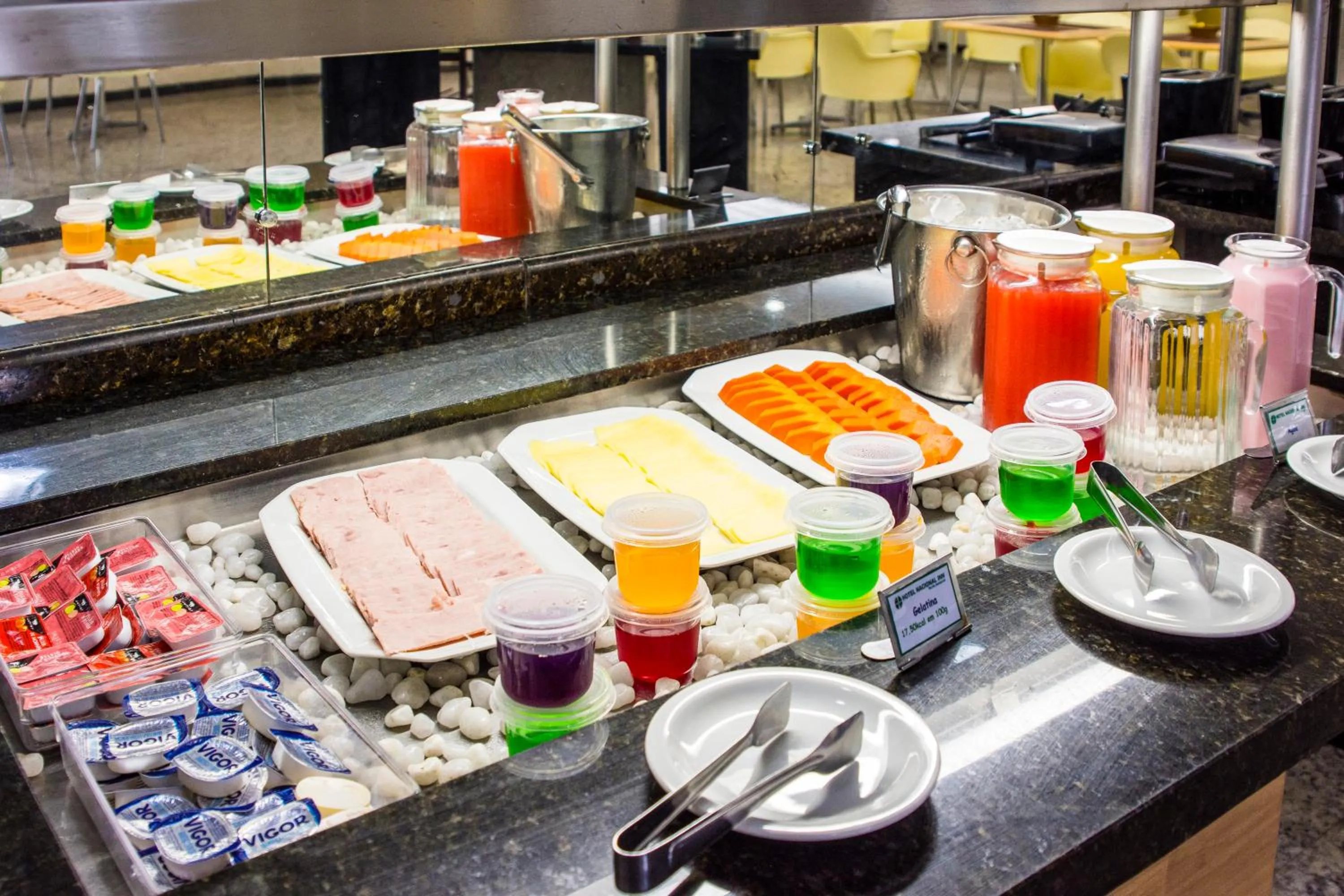 Buffet breakfast in Hotel Nacional Inn Recife Aeroporto