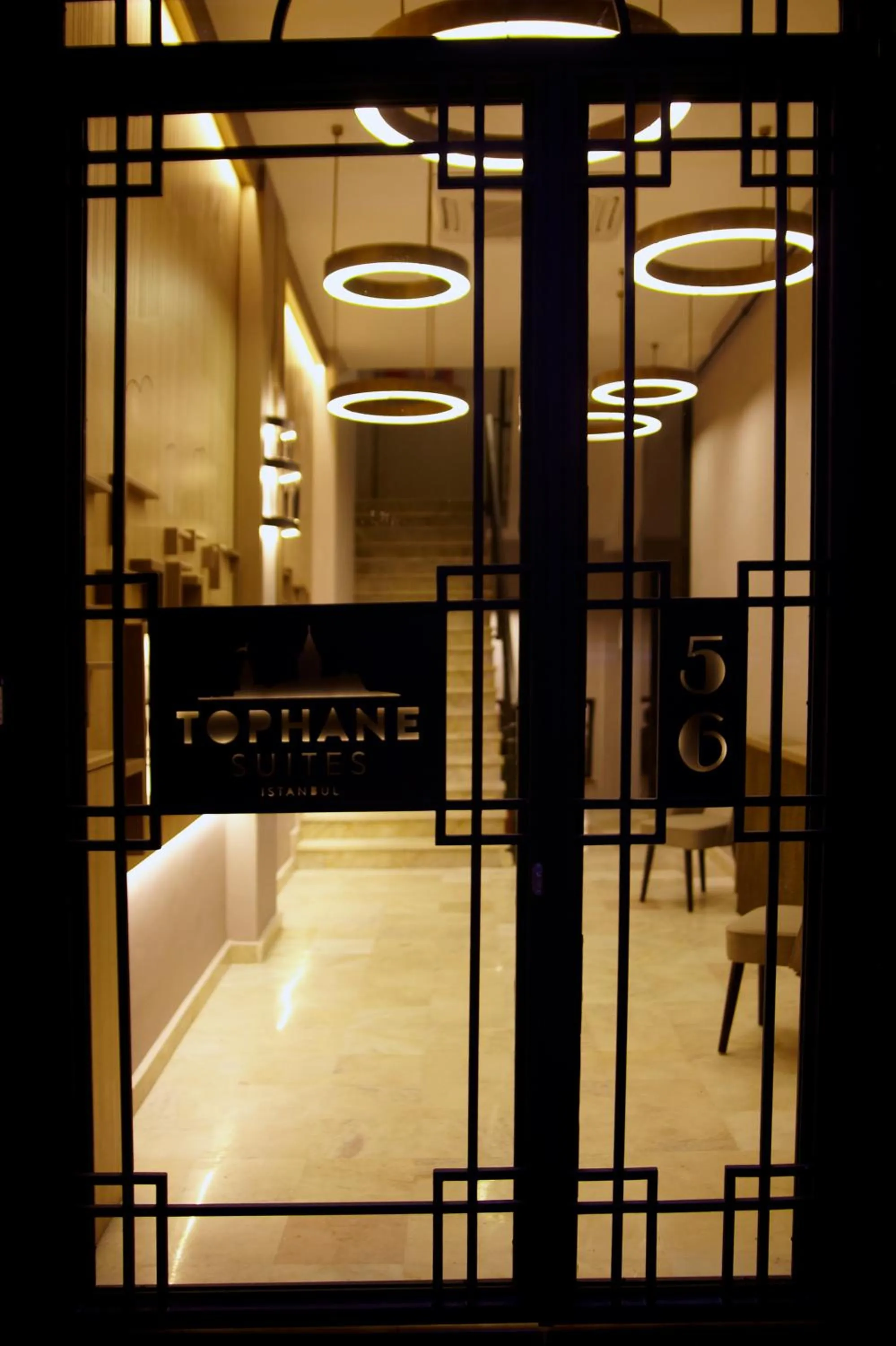 Facade/entrance in Tophane Suites