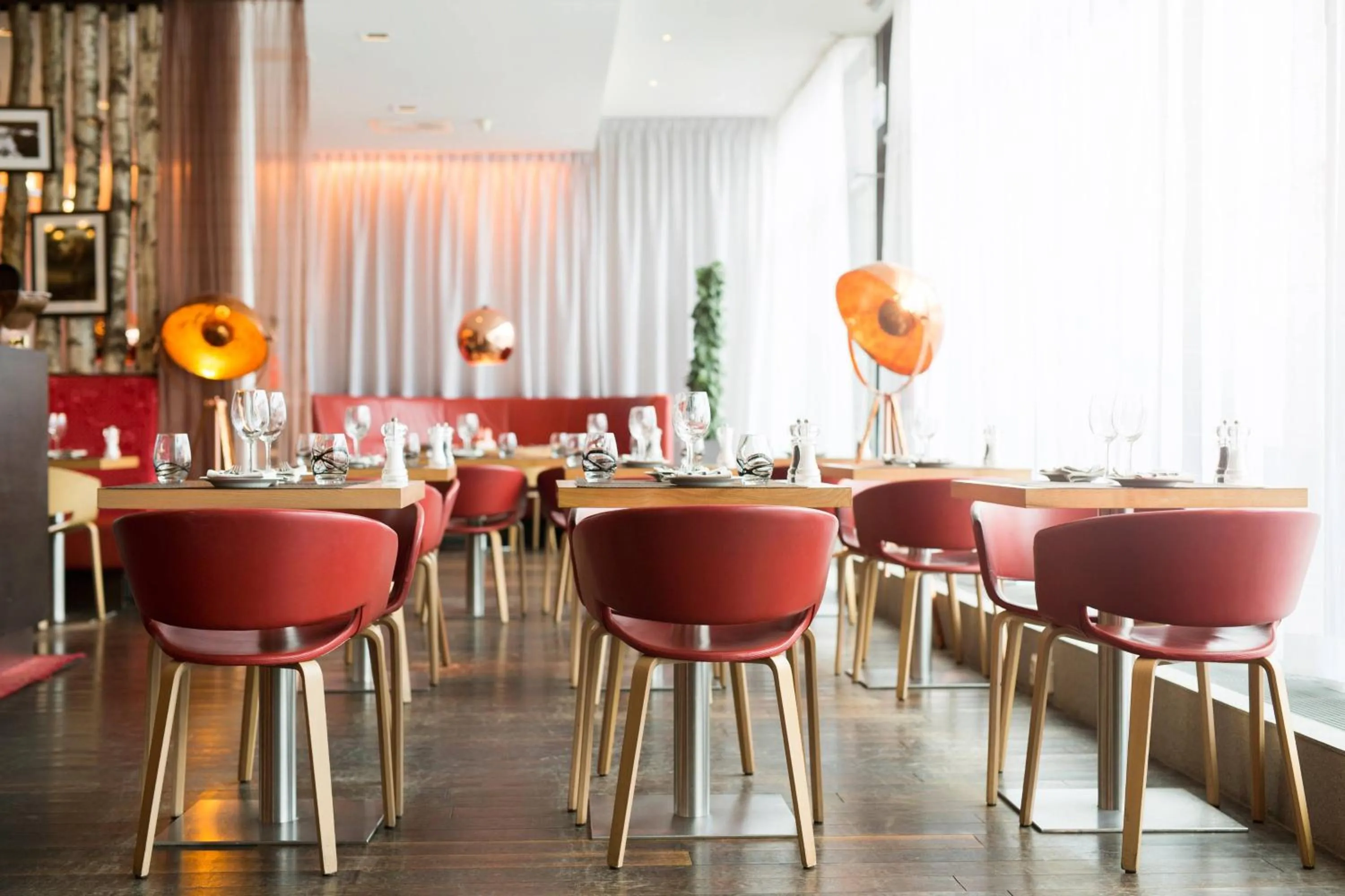 Lounge or bar in Courtyard by Marriott Stockholm Kungsholmen