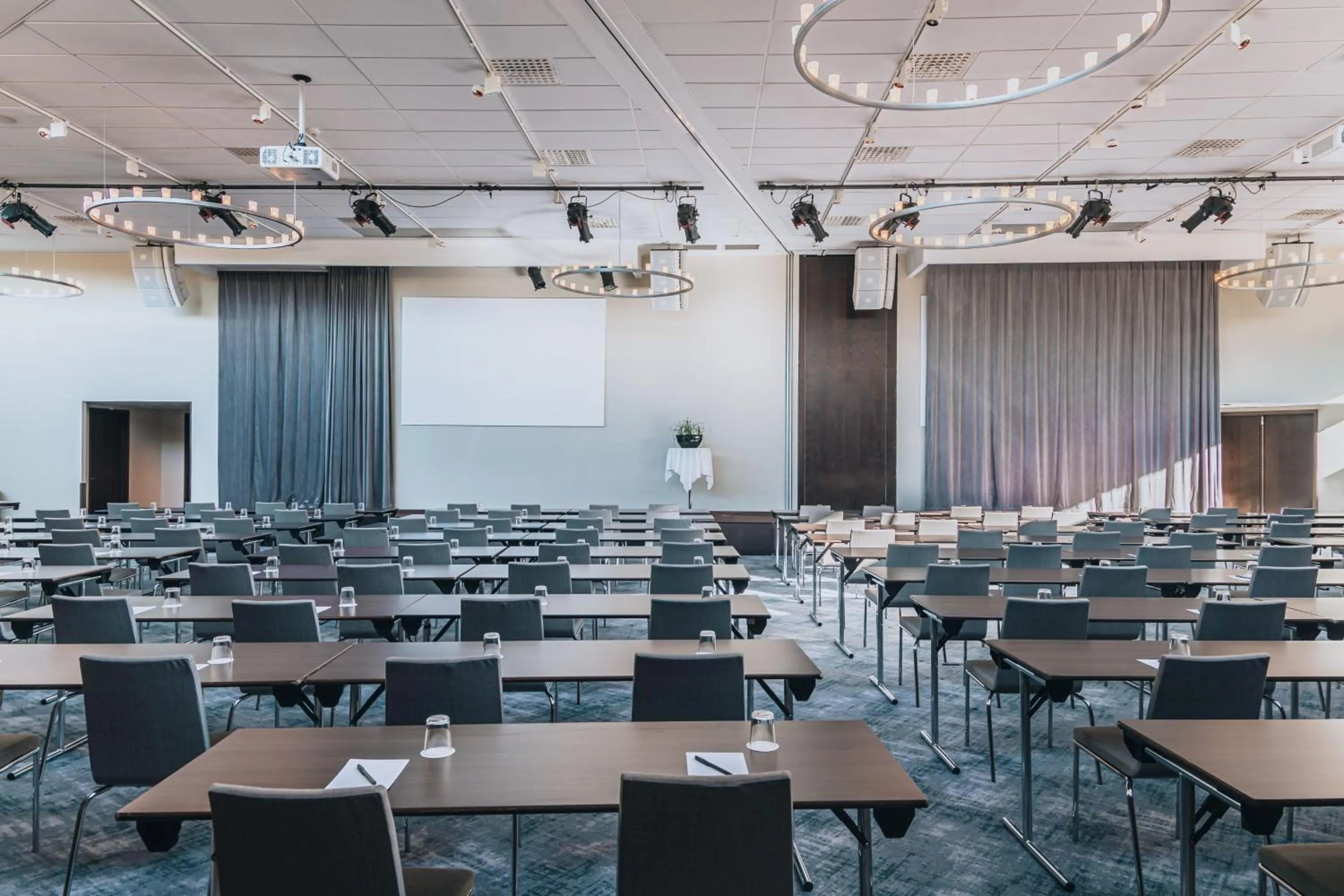 Meeting/conference room in Courtyard by Marriott Stockholm Kungsholmen