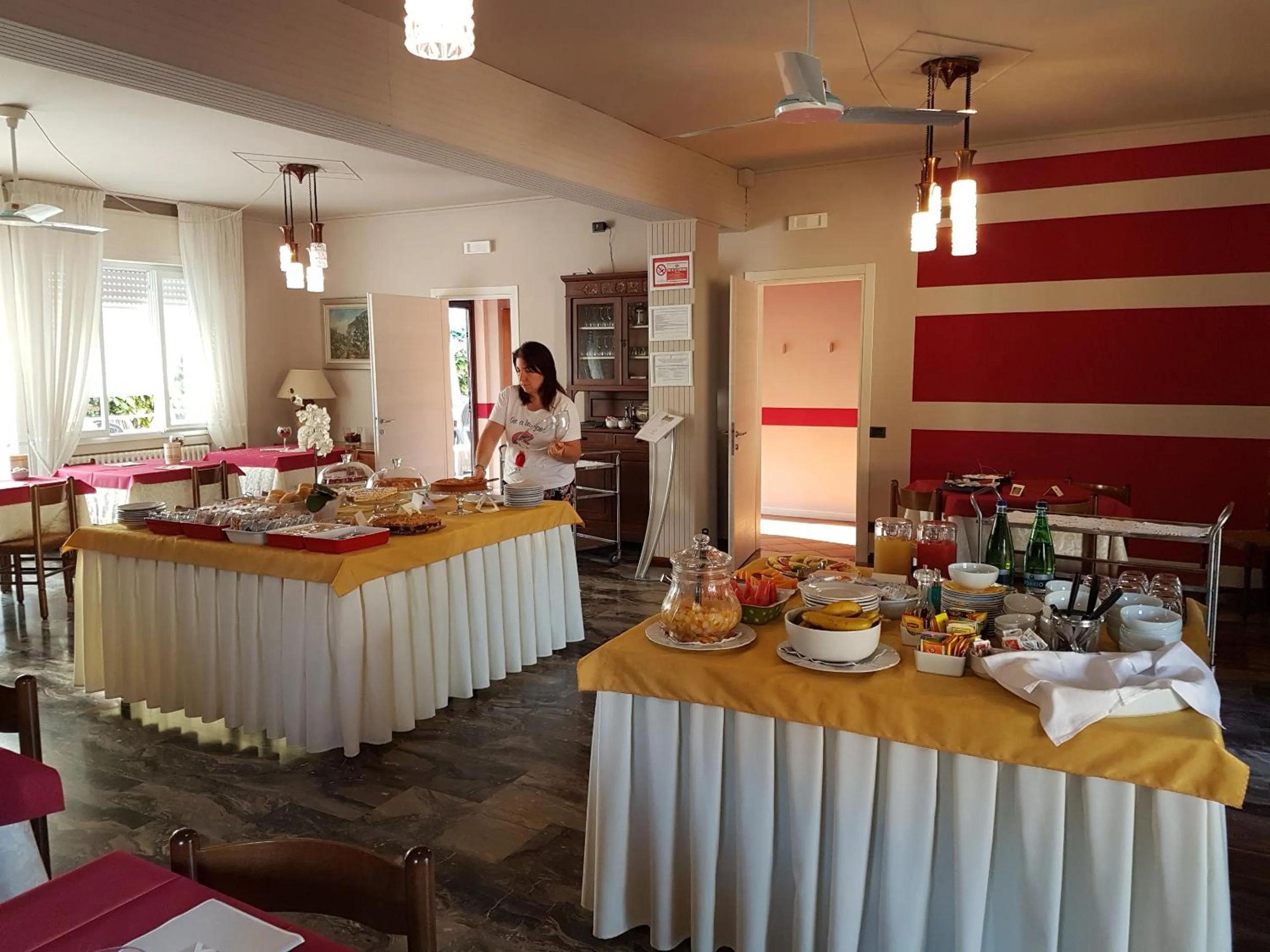 Food and drinks in Hotel Bellavista Meublè