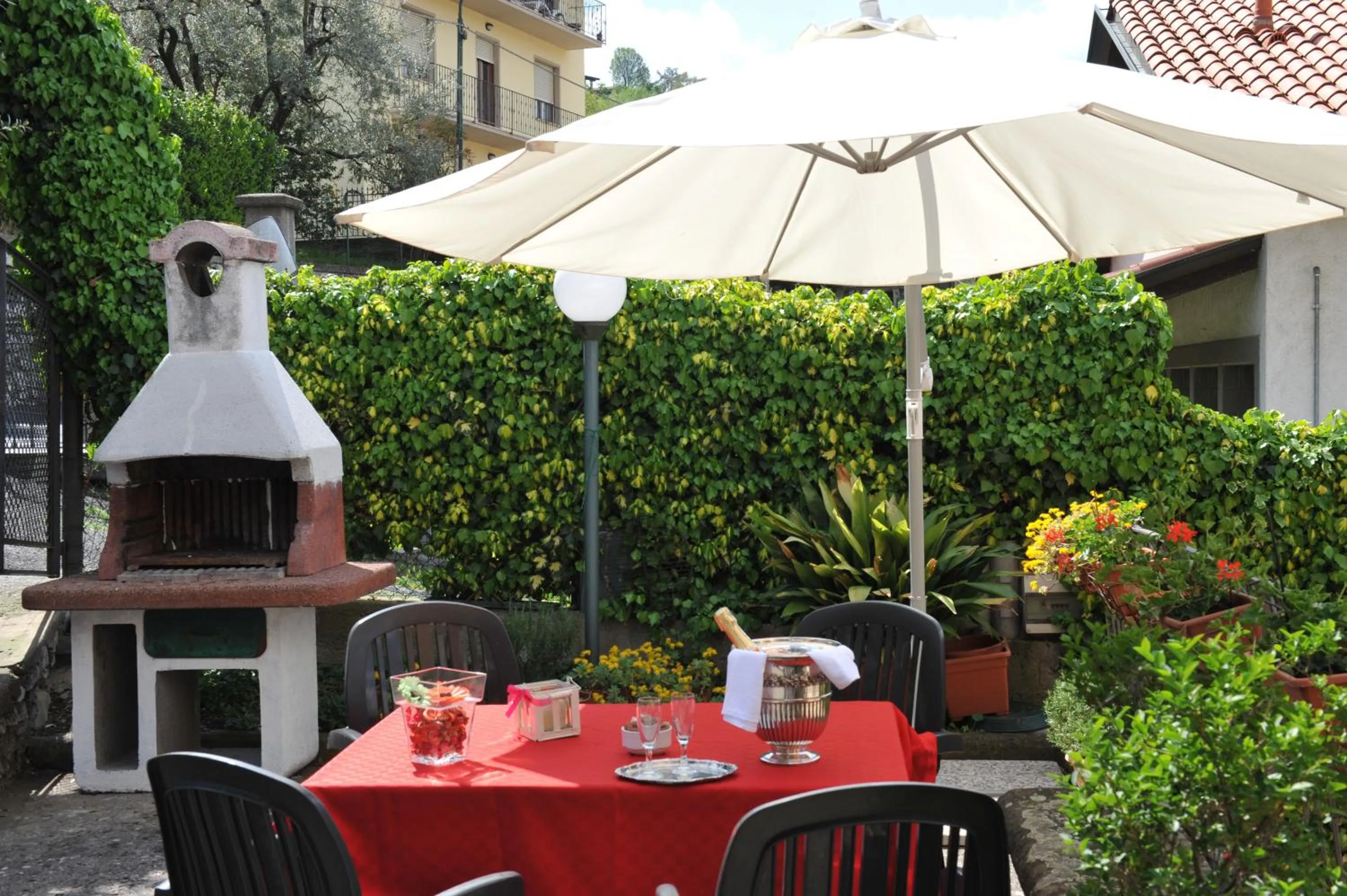 BBQ facilities in Hotel Bellavista Meublè
