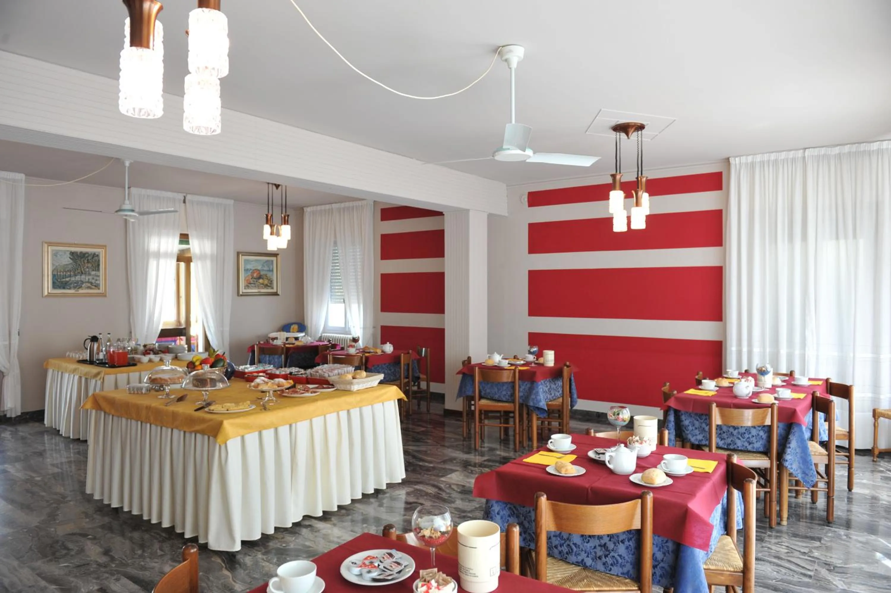 Restaurant/places to eat in Hotel Bellavista Meublè