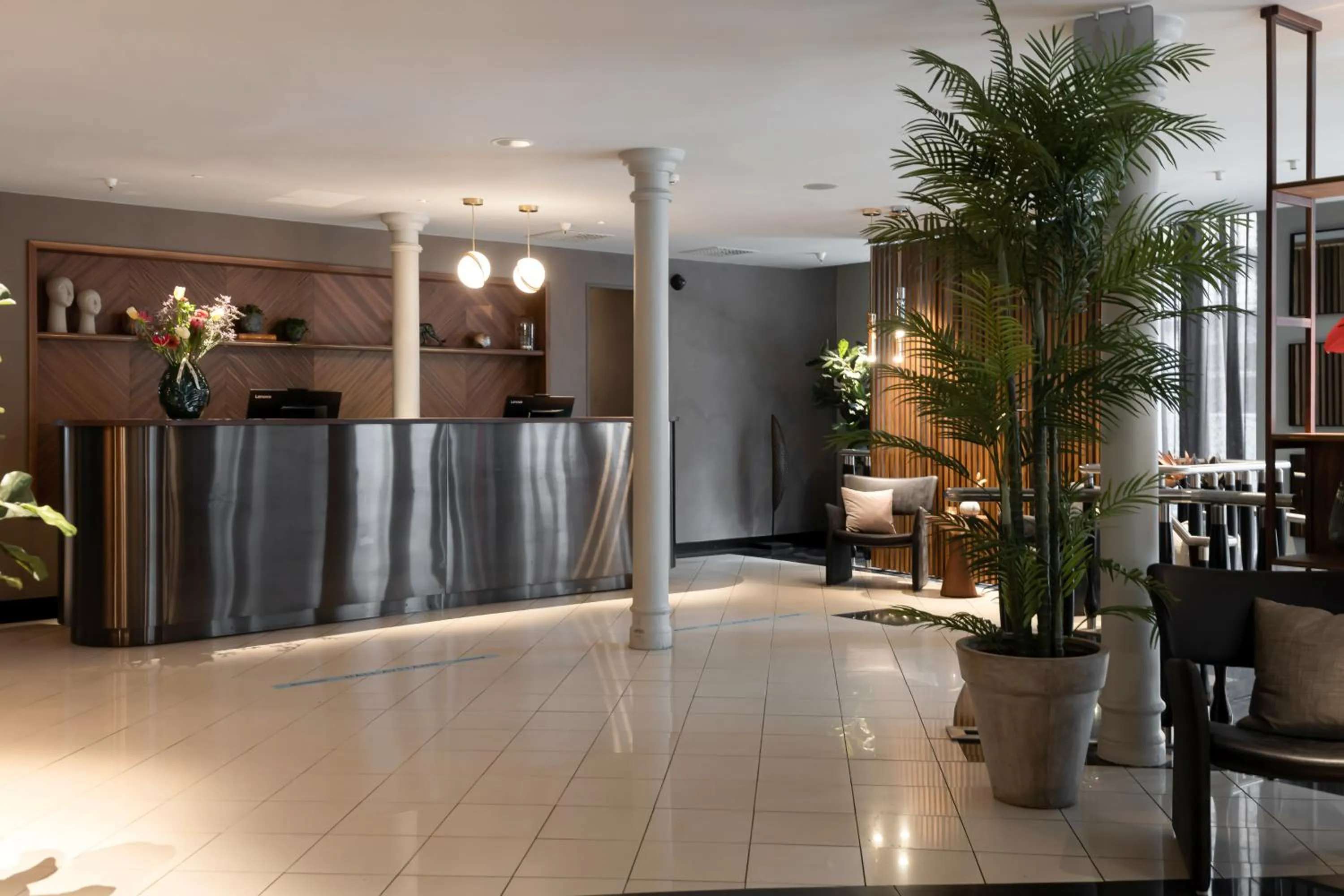 Lobby or reception in Elite Hotel Esplanade