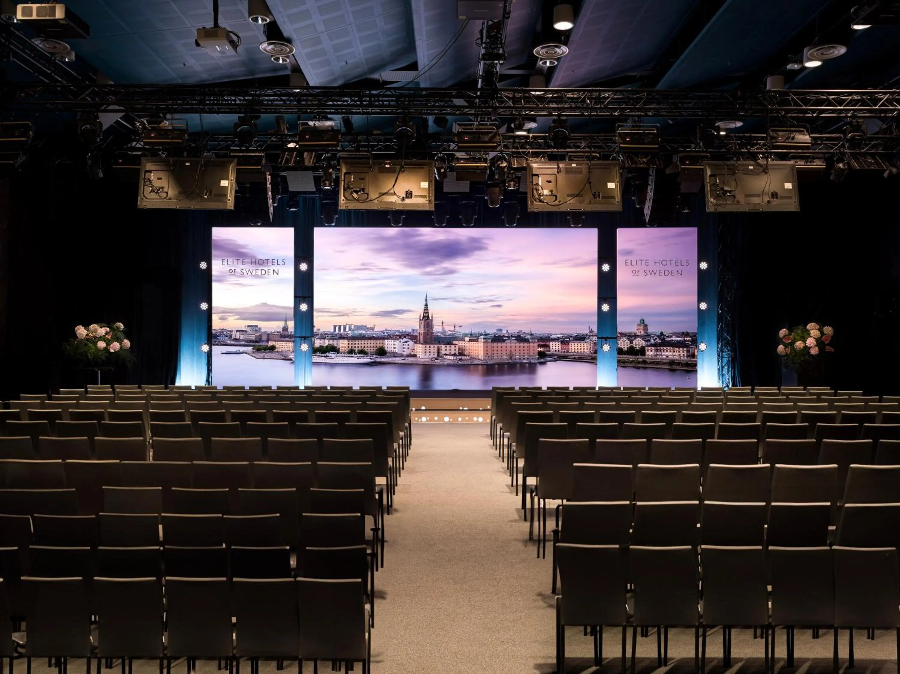 TV and multimedia in Elite Hotel Marina Tower, Spa & Resort