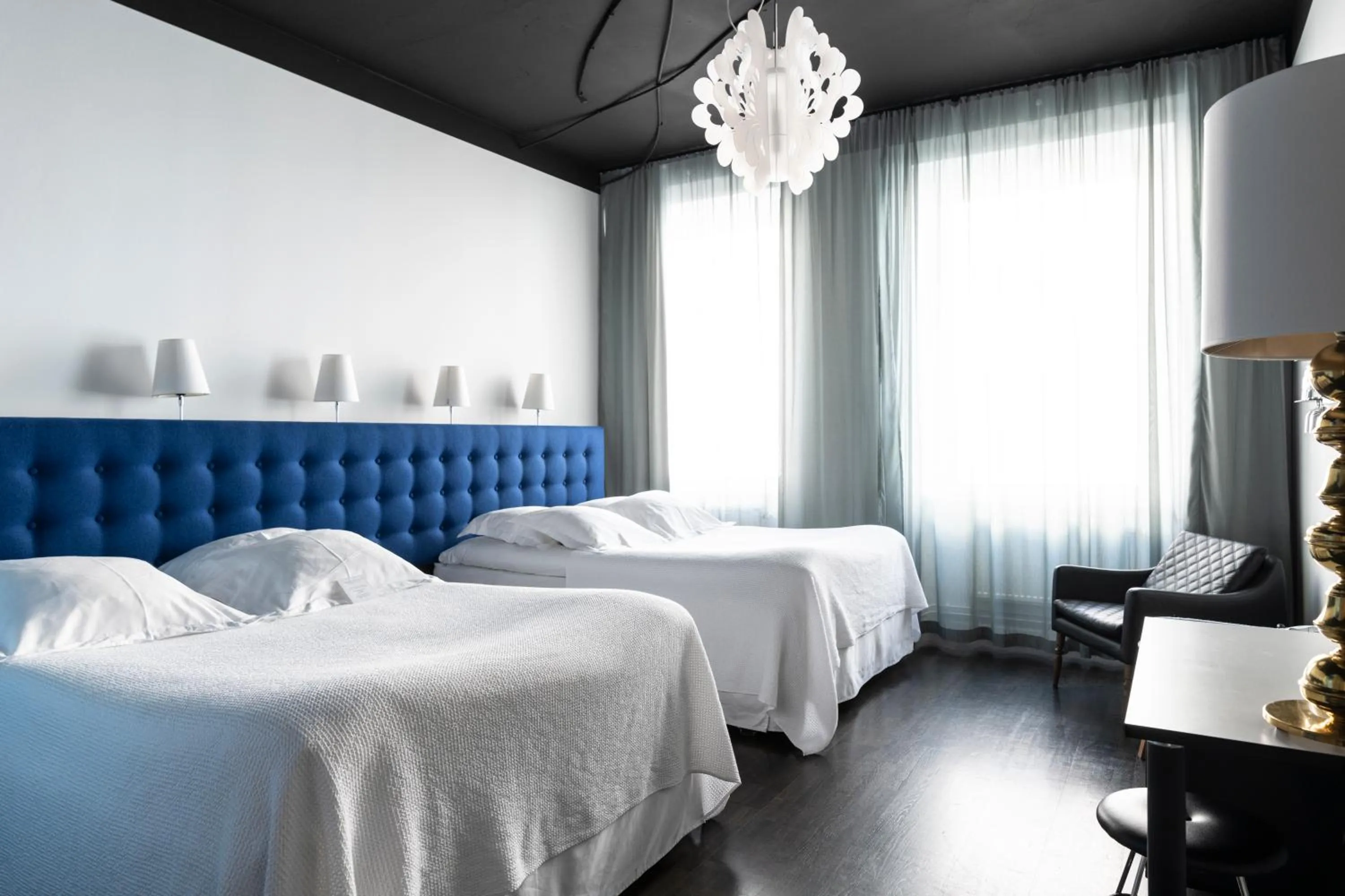 Photo of the whole room, Bed in Hotel Flora