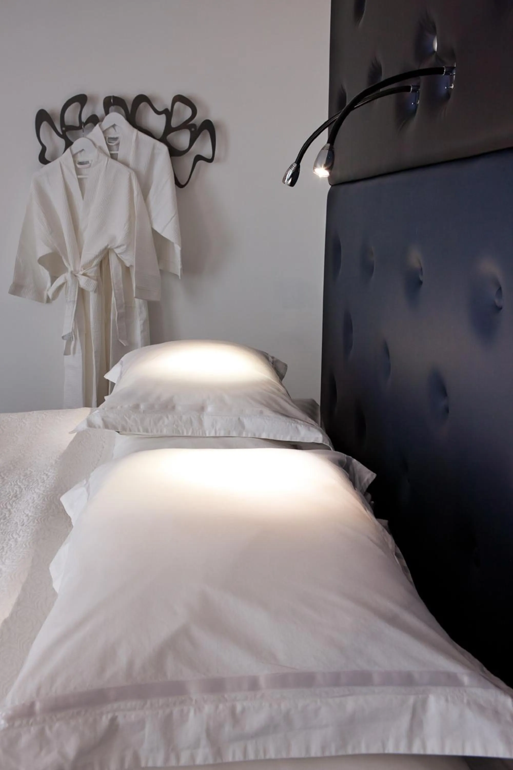 Decorative detail, Bed in Hotel Flora