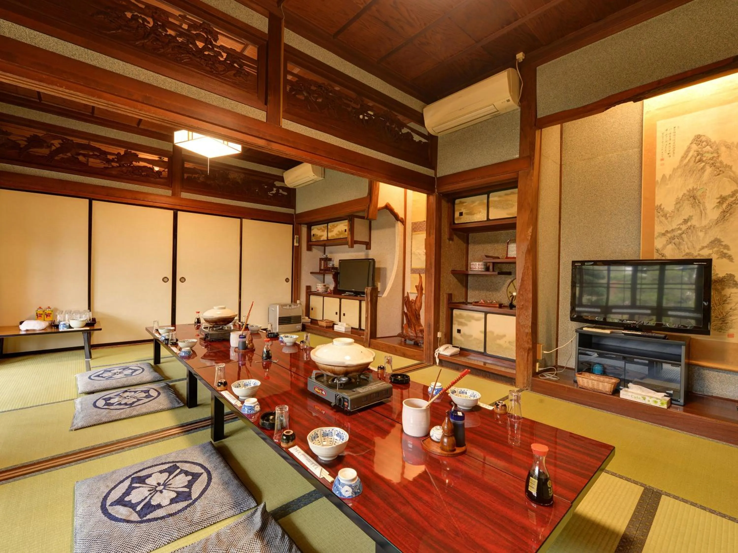 Area and facilities in Yusenso