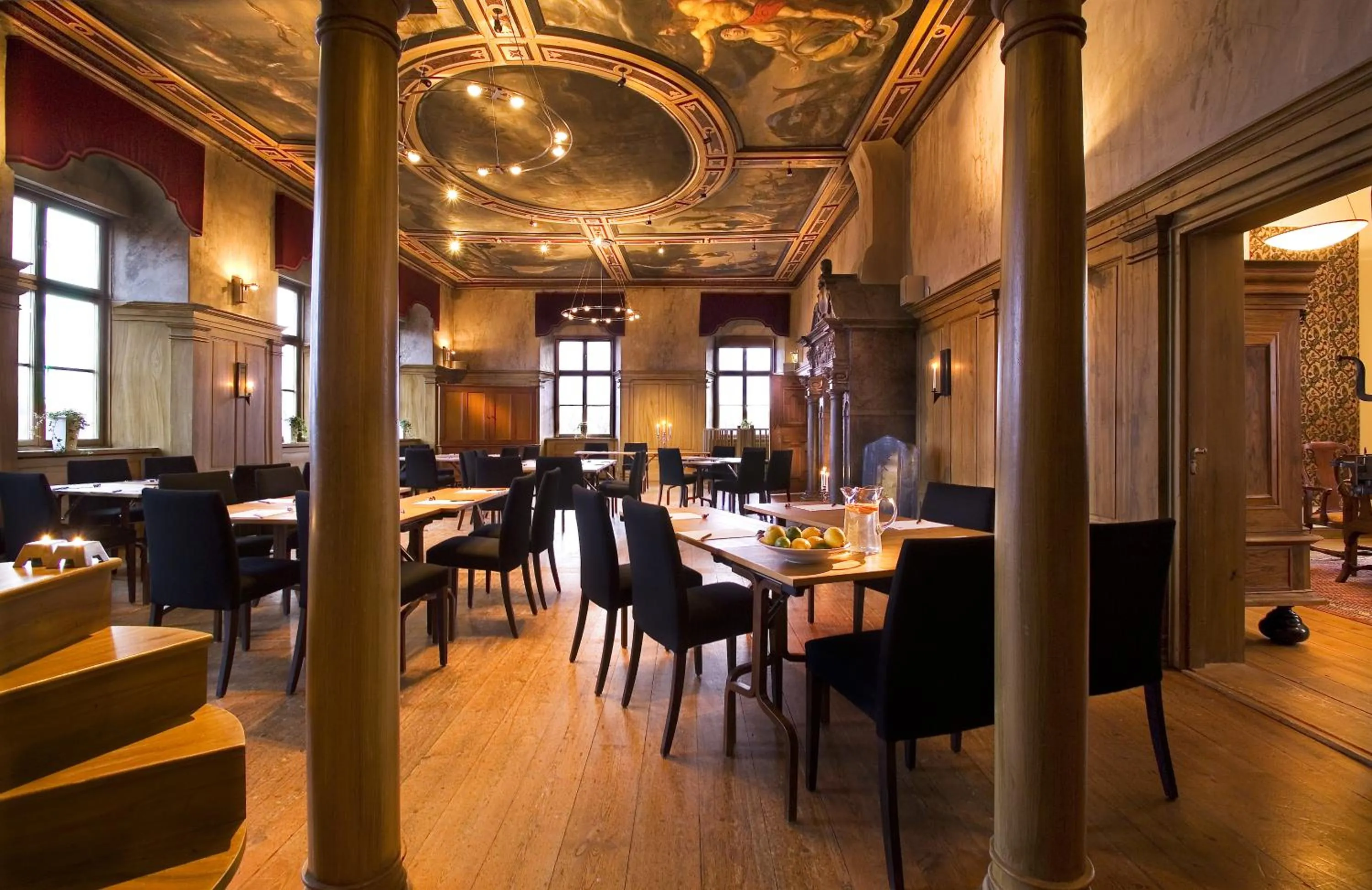 Restaurant/places to eat in Ulfsunda Slott