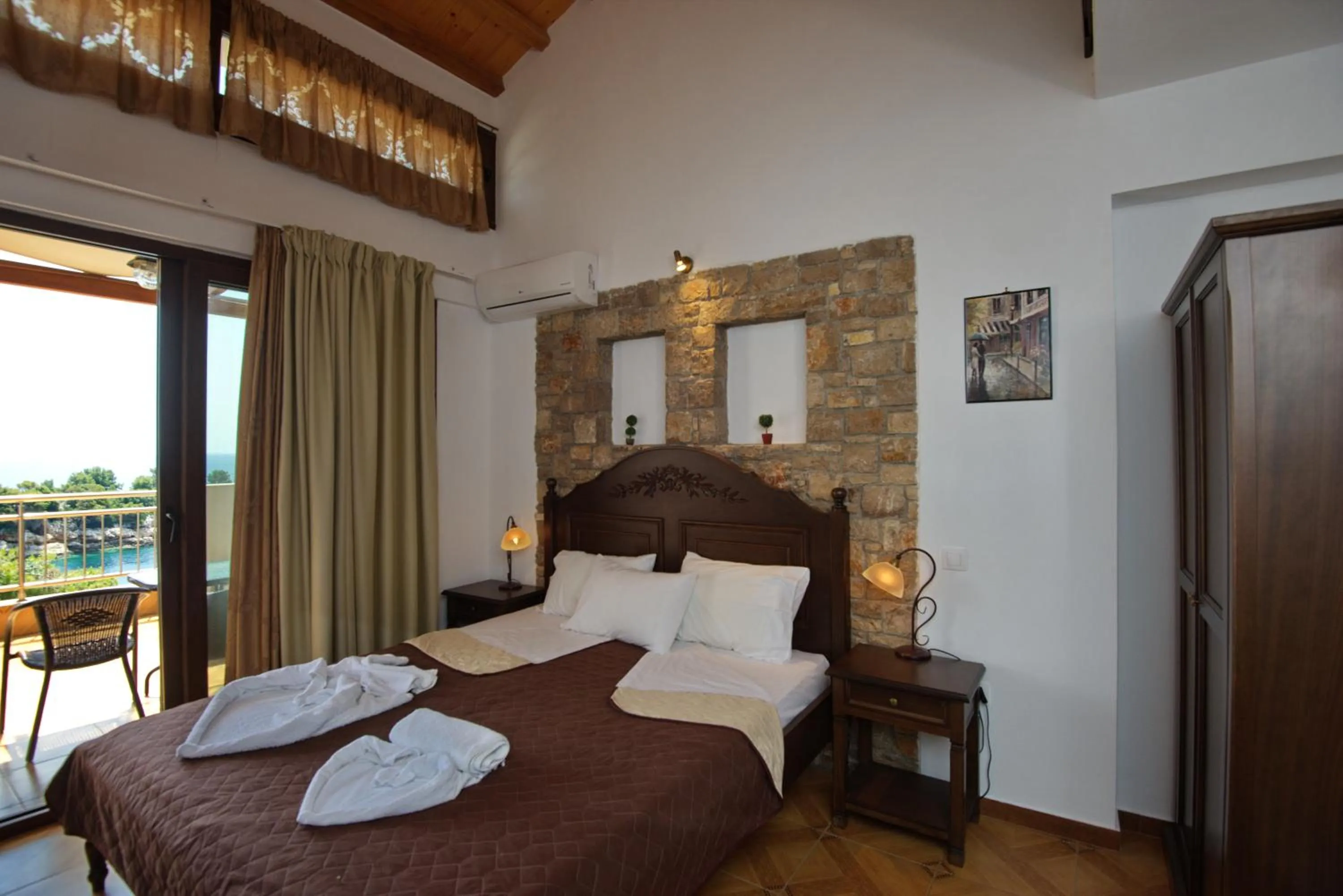 Bedroom, Bed in Marilena Apartments