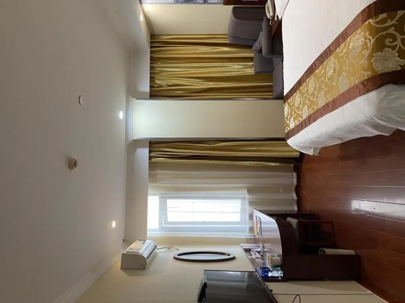 Bed in GreenTree ShangHai JinShan Wanda Plaza Longxiang Road Express Hotel